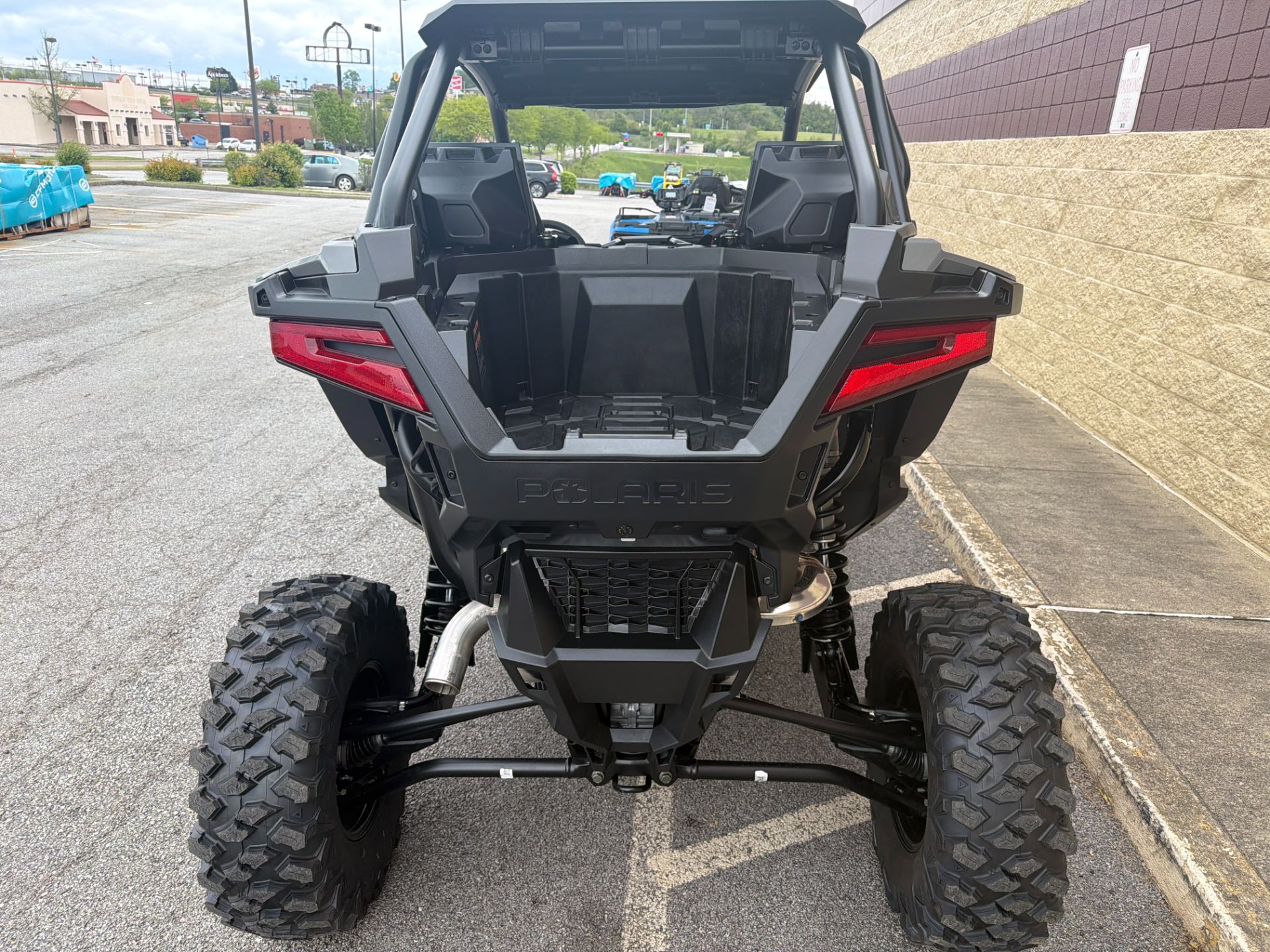 2026 Polaris RZR PRO XP Ultimate 4