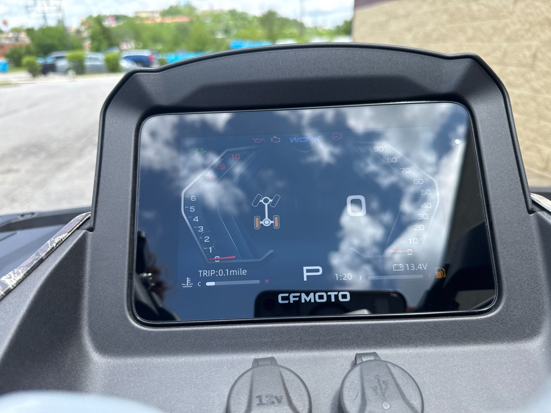 2025  CForce 600 Touring 8