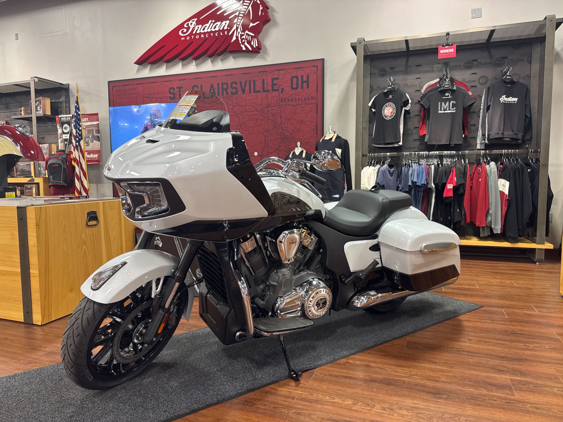 2025  Challenger® Limited for sale 810971