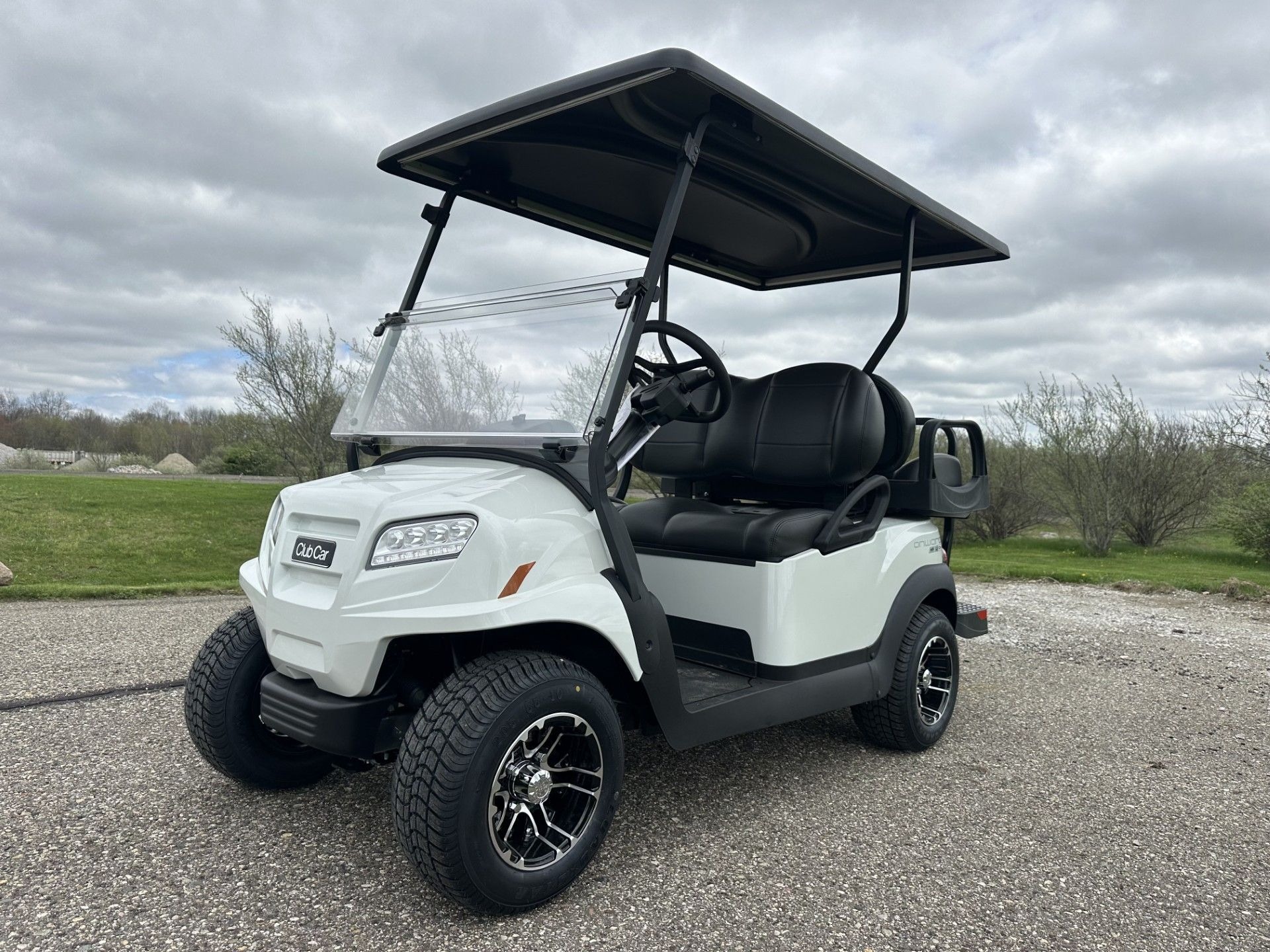 2027  Onward 4 Passenger Standard HP Lithium for sale 1298098
