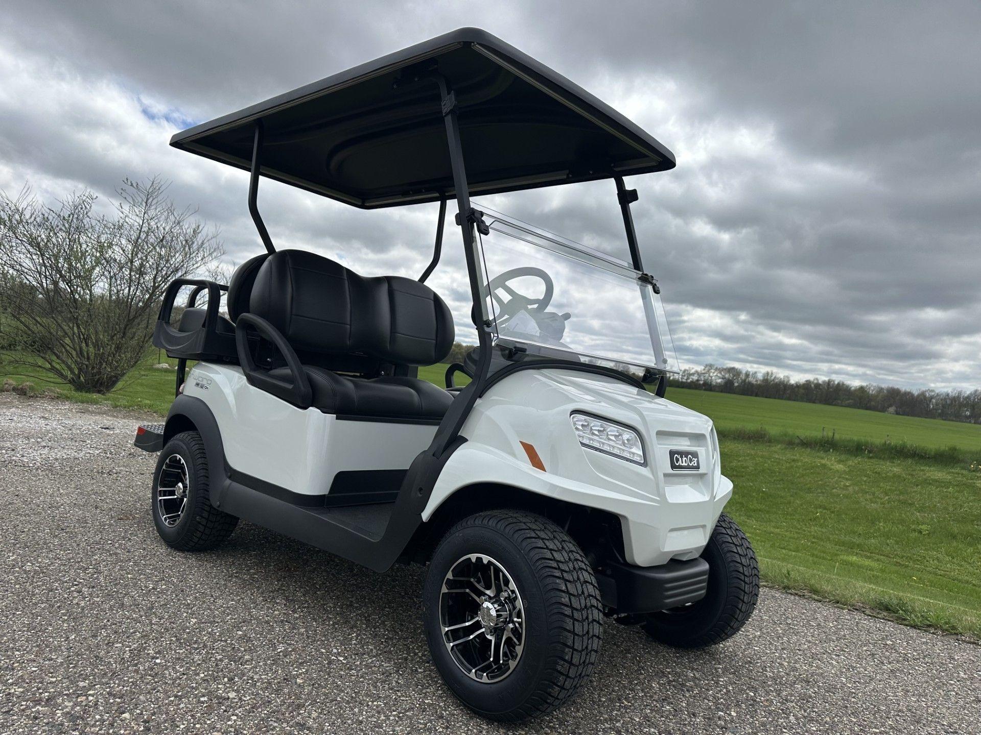 2027  Onward 4 Passenger Standard HP Lithium 2