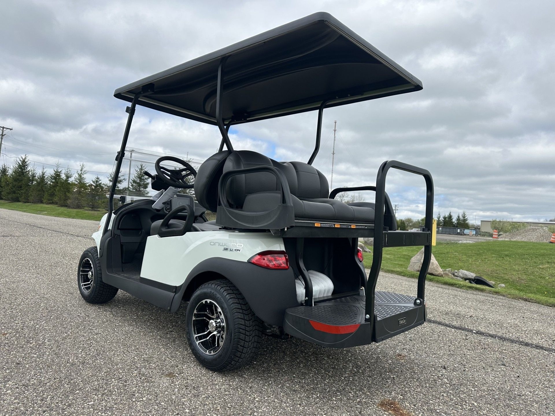 2027  Onward 4 Passenger Standard HP Lithium 4