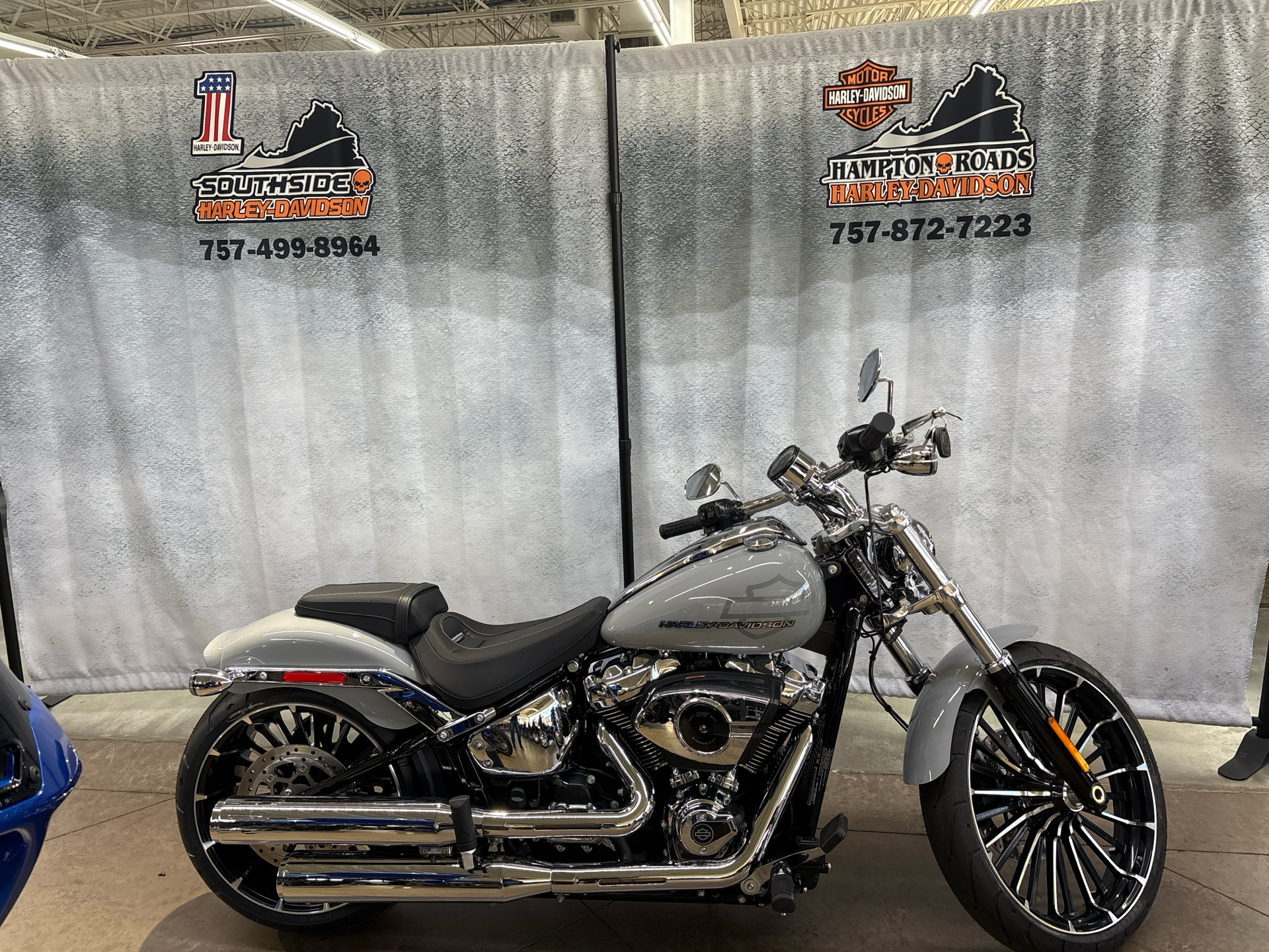 New 2025 Harley-Davidson Breakout® Motorcycle - Specs, Price