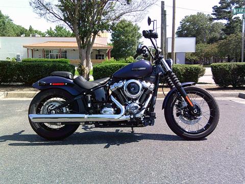 New 2025 Harley-Davidson Street Bob® Purple Abyss Denim with