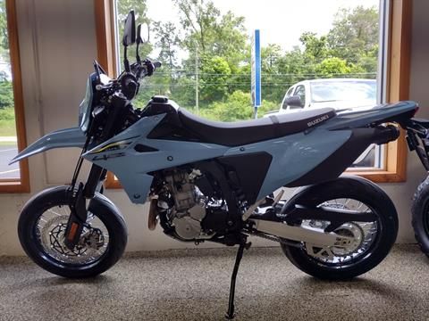 2025 Suzuki DR-Z4SM 2