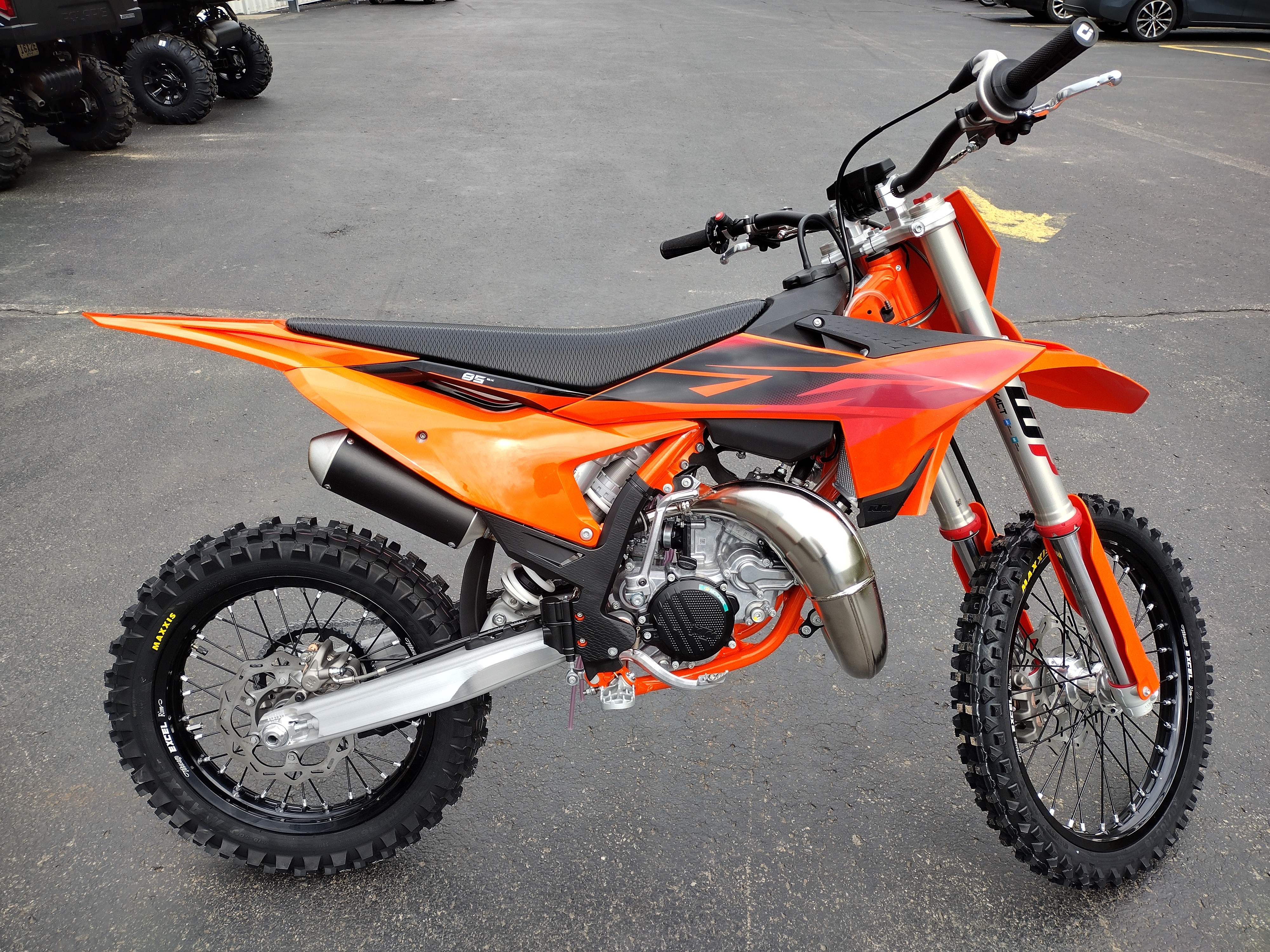 2027 85 SX 19/16