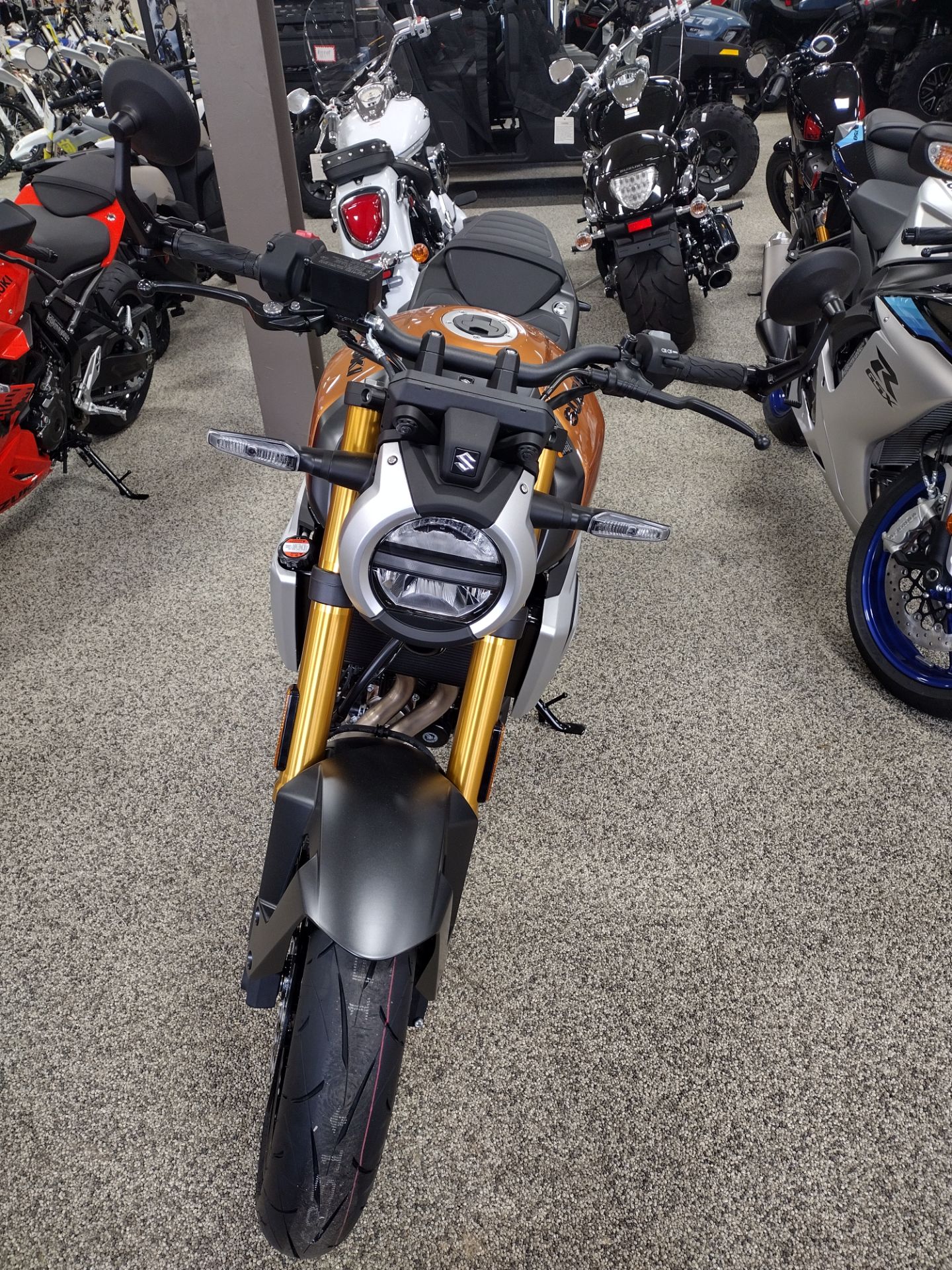 2026 Suzuki GSX-8T 4