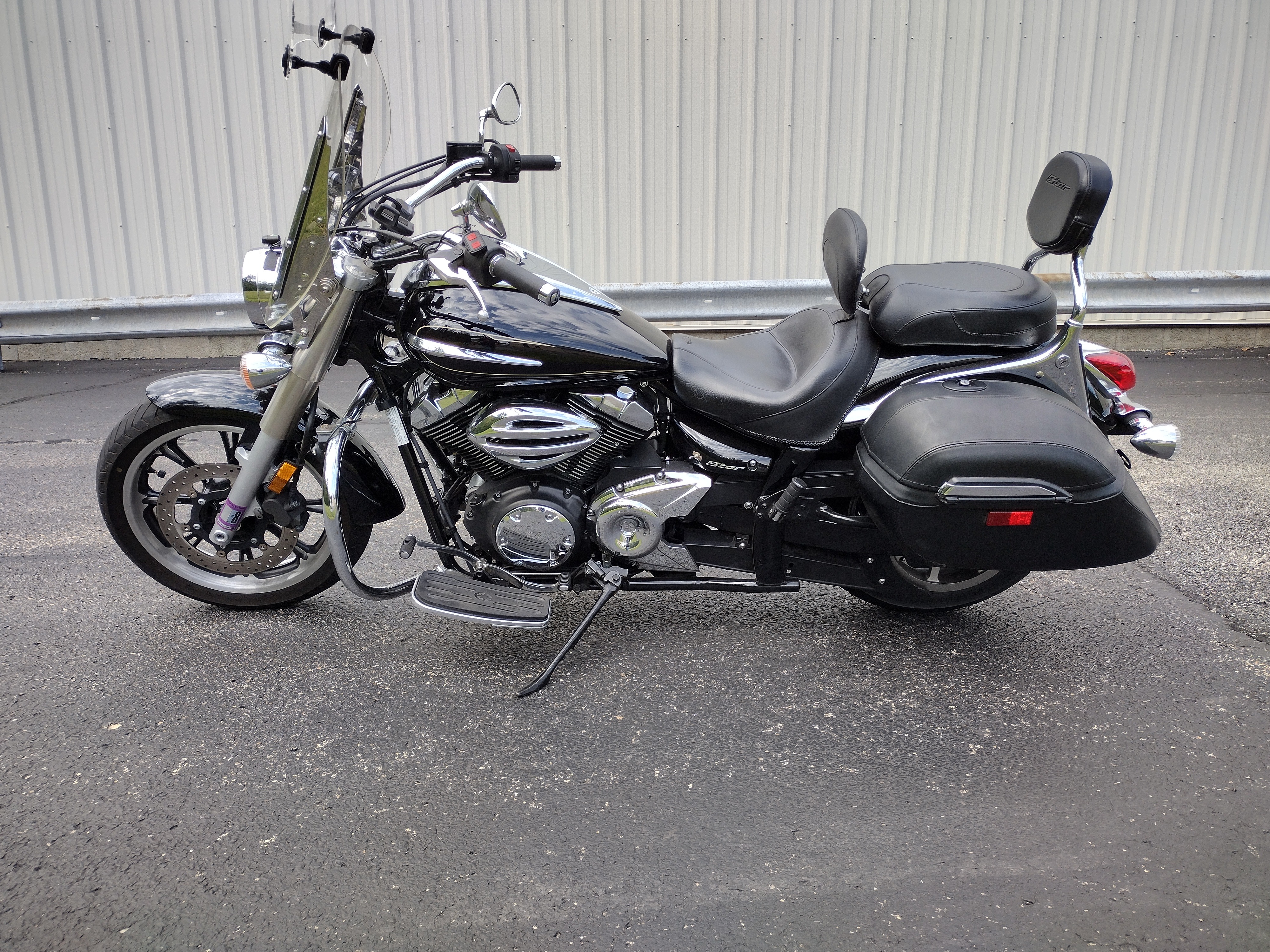 2016 Yamaha V Star 950 Tourer 2