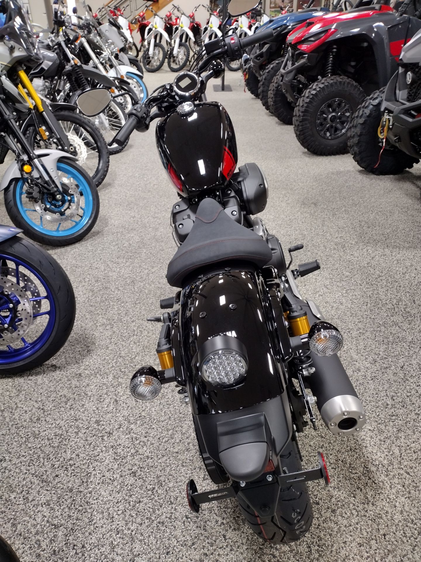2025 Yamaha Bolt R-Spec 4