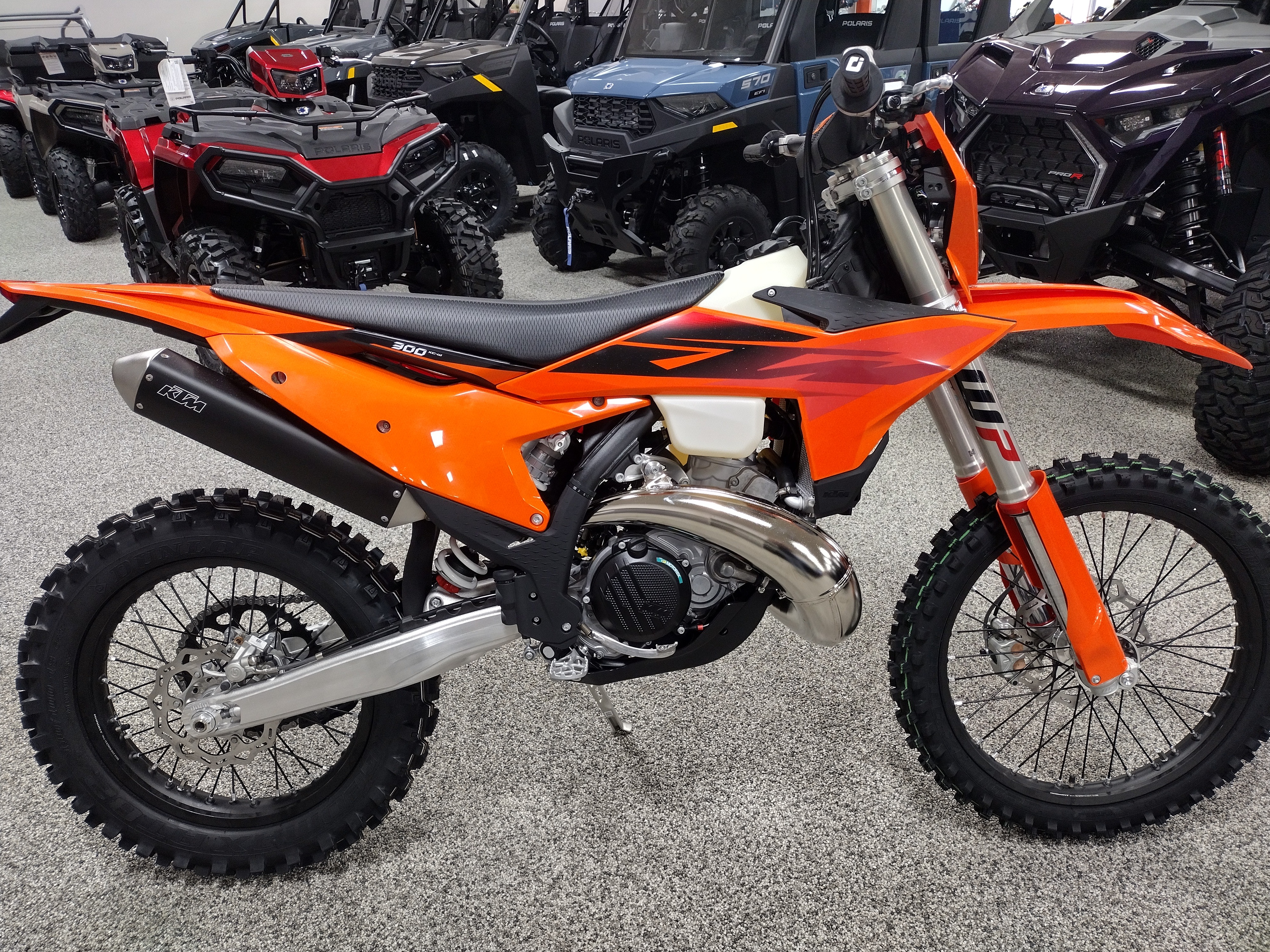2027 300 XC-W