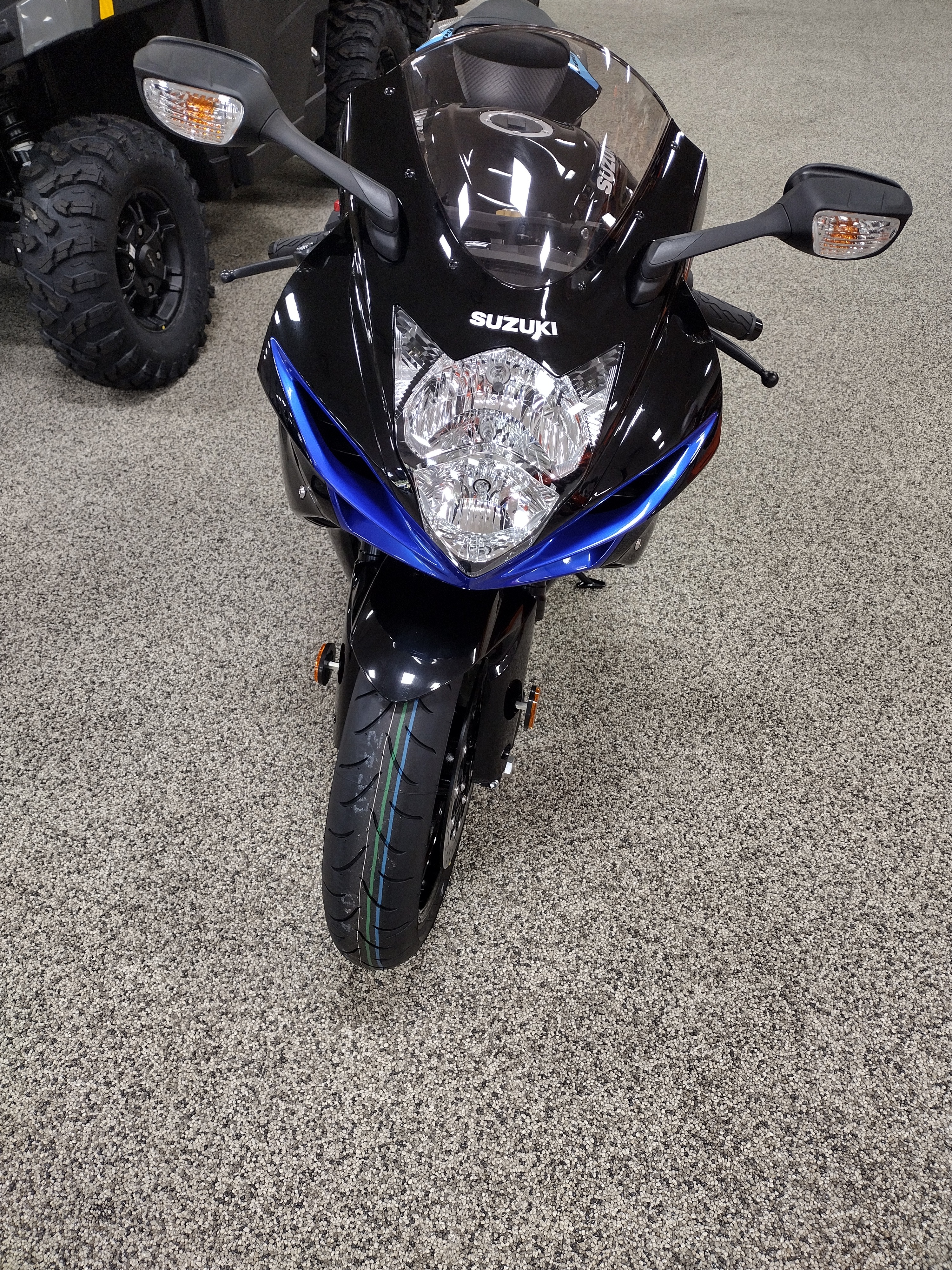 2027 Suzuki GSX-R600 5