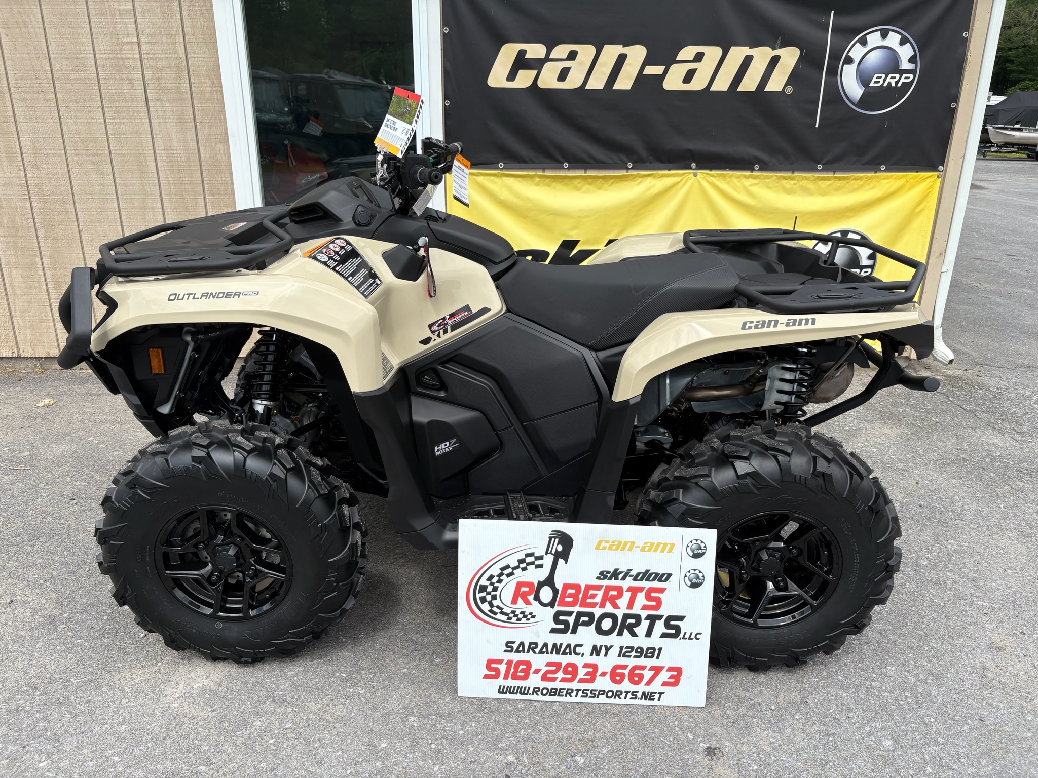 2026 Can-Am™ Outlander PRO XU HD7 2
