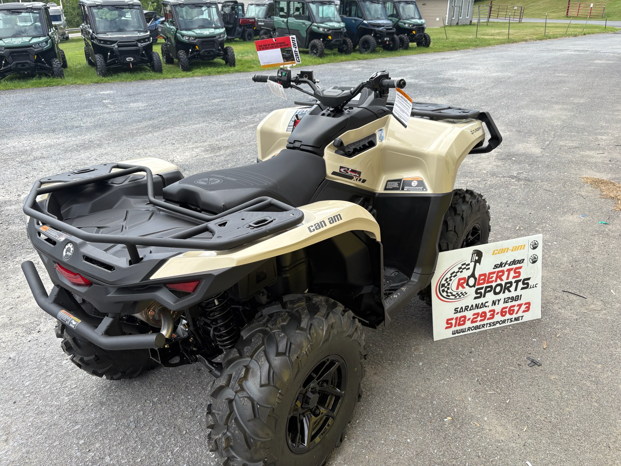 2026 Can-Am™ Outlander PRO XU HD7 5