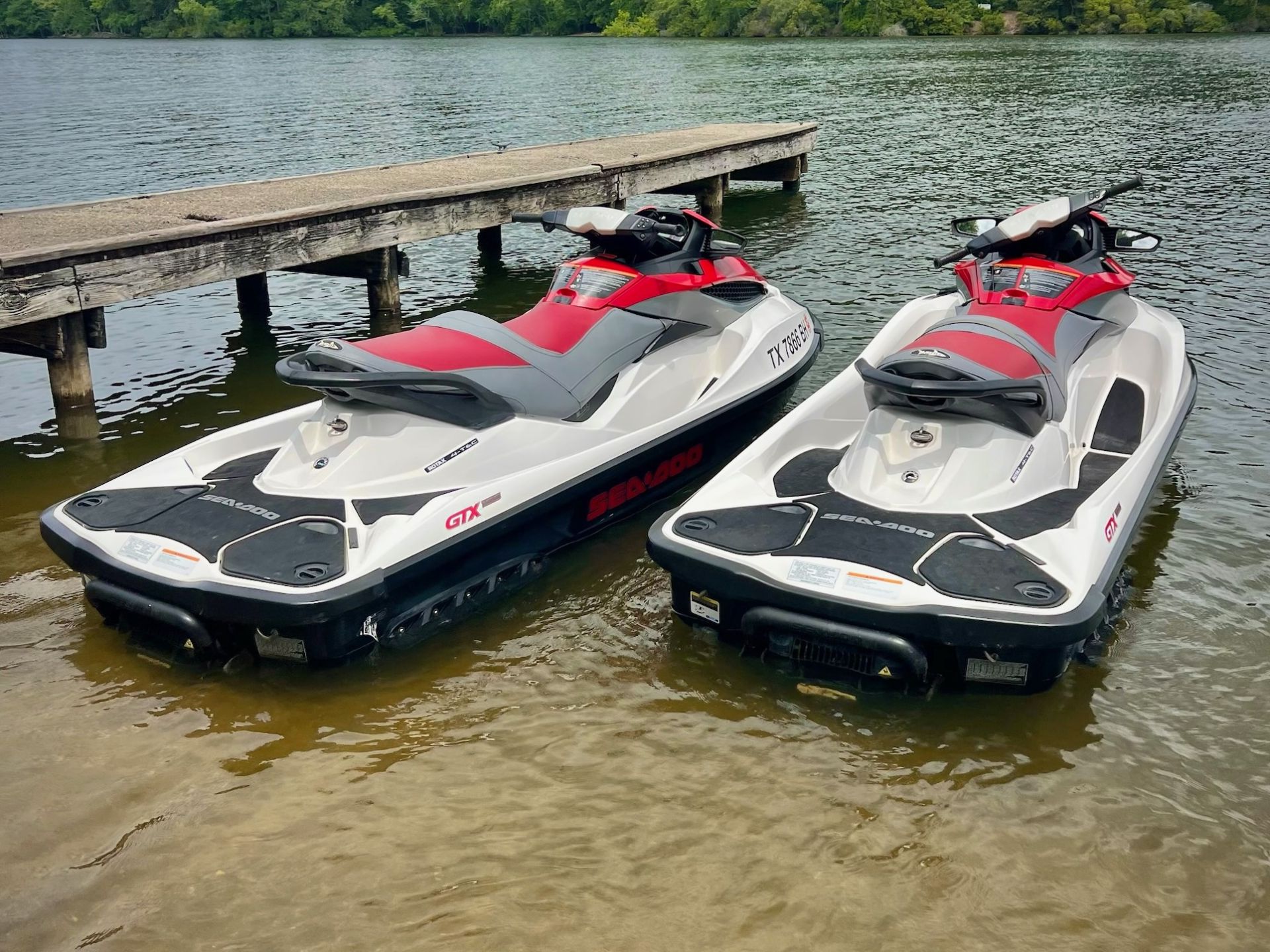 2011 Sea-Doo GTX 155 Pair in Whitehouse, Texas - Photo 5
