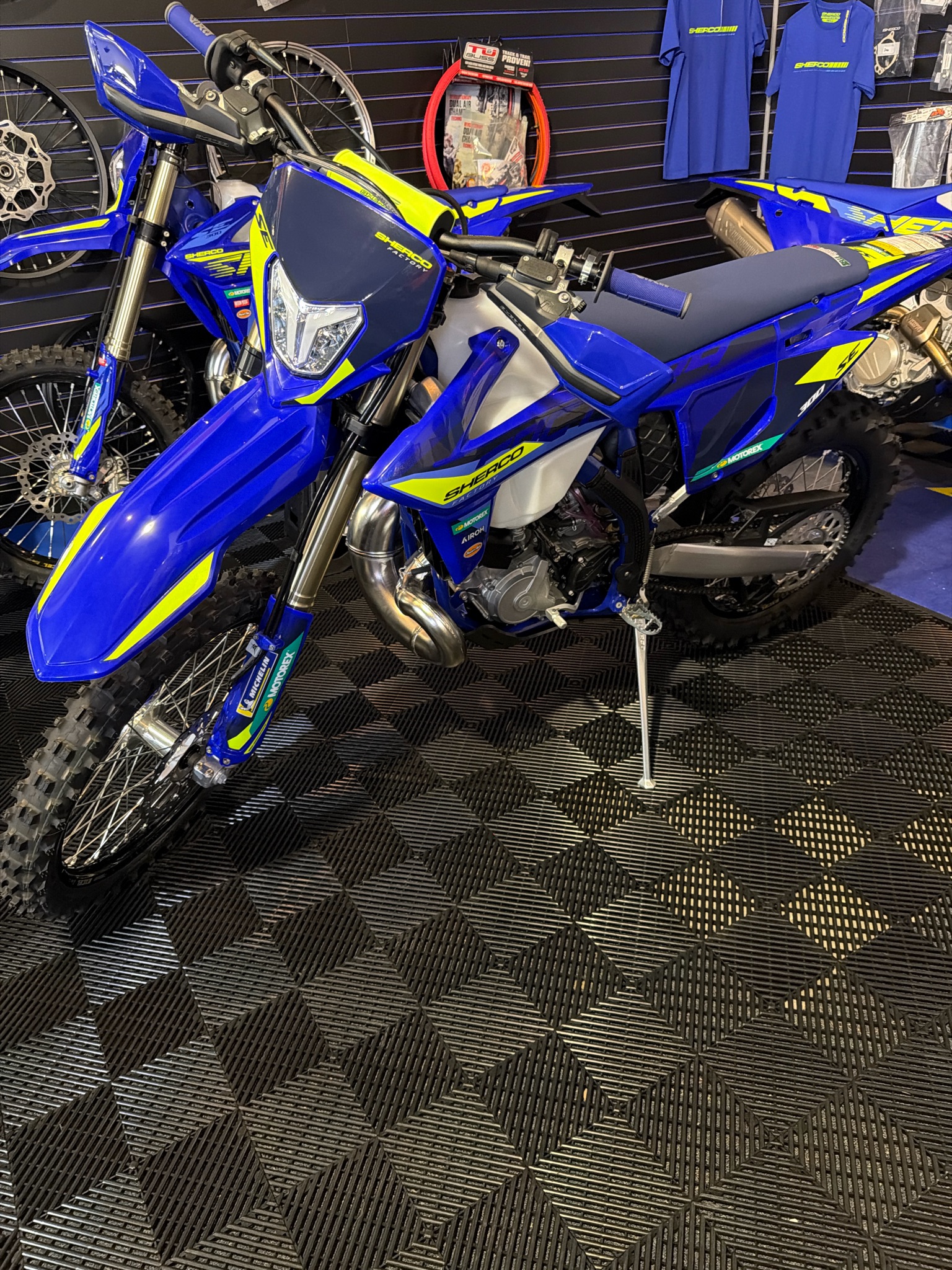 2027  300 SE Factory for sale 1282454