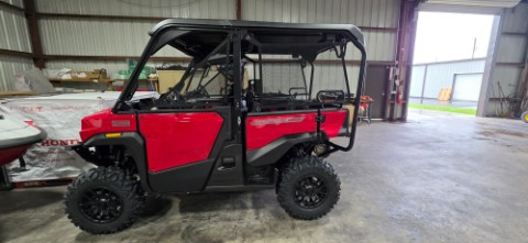 2026 Honda Pioneer 1000-5 Deluxe — photo 1 of 12