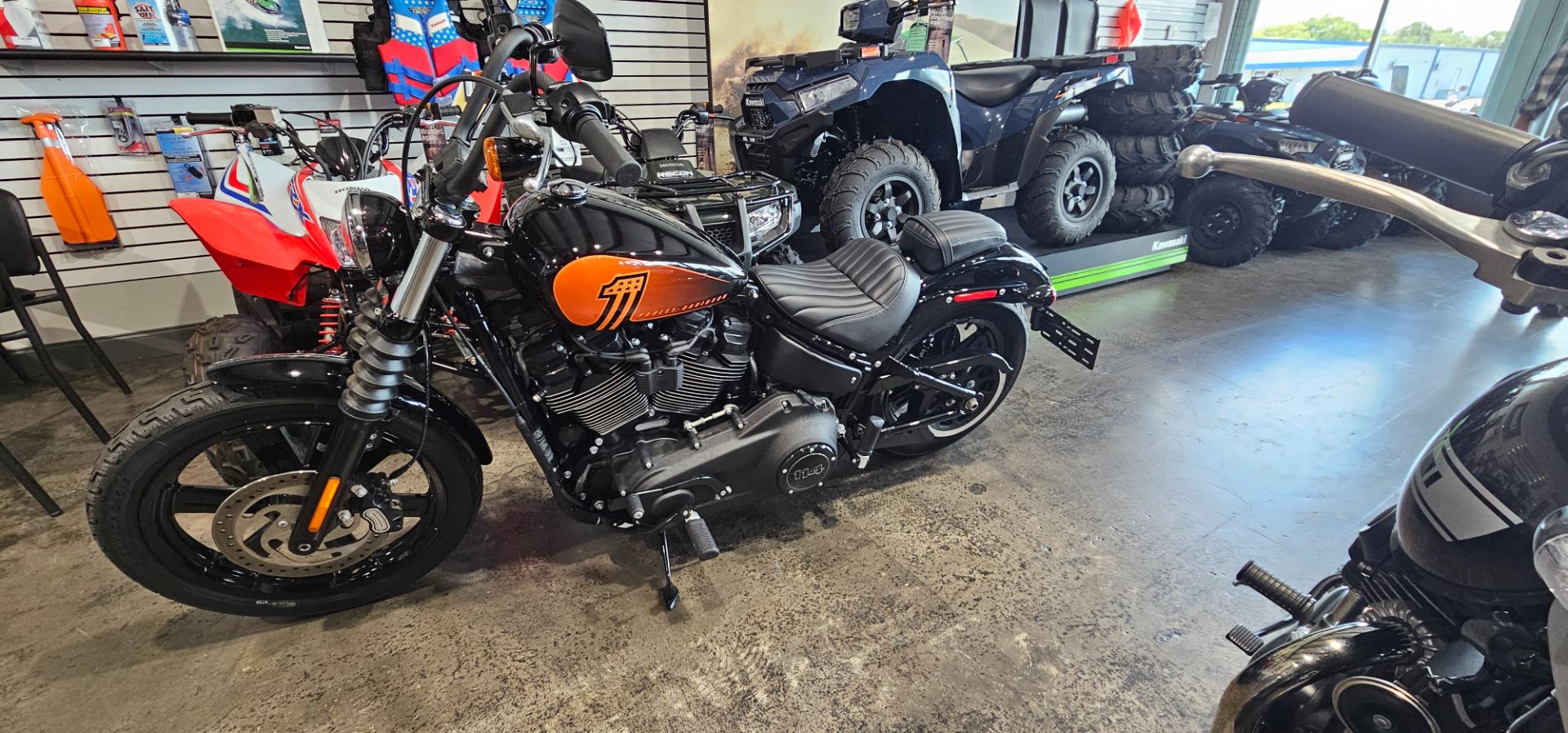 2023 Harley-Davidson Street Bob® 114 in Fort Pierce, Florida - Photo 3