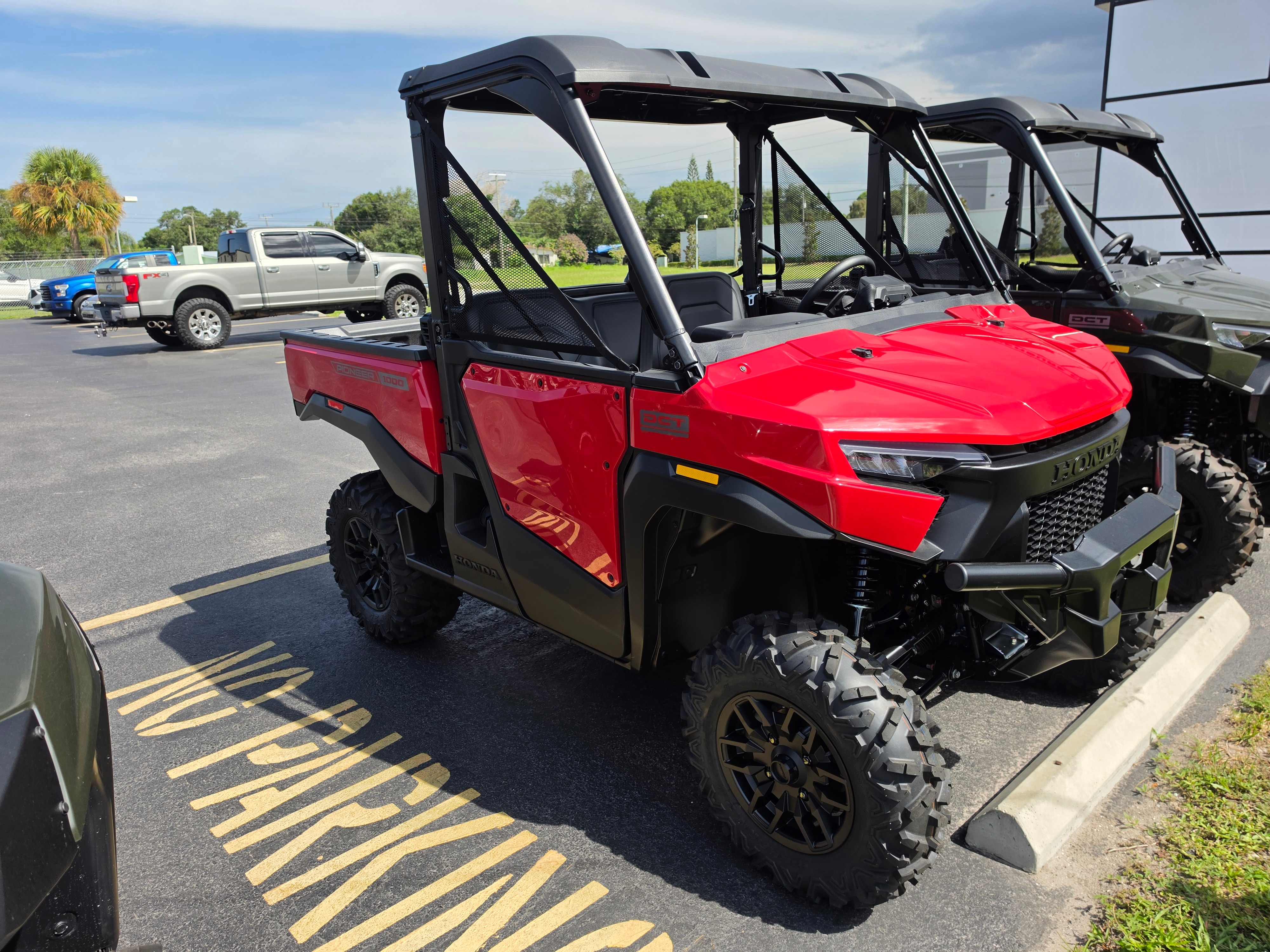2026 Pioneer 1000 Deluxe