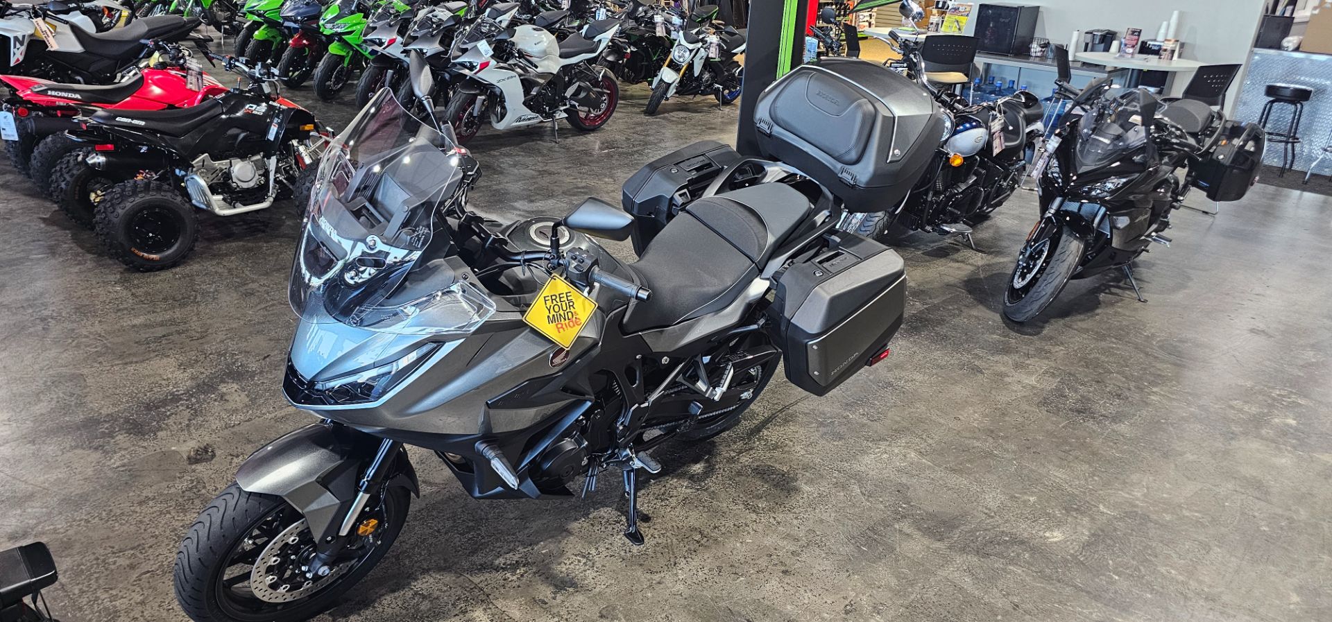 2026 Honda NT1100 DCT 3