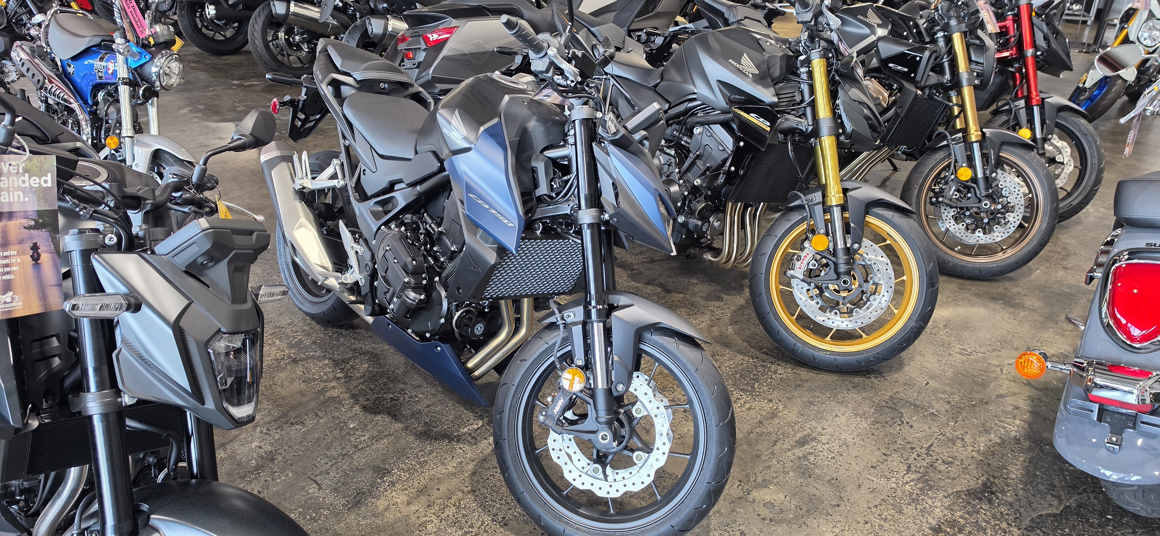 2026 CB750 Hornet E-Clutch