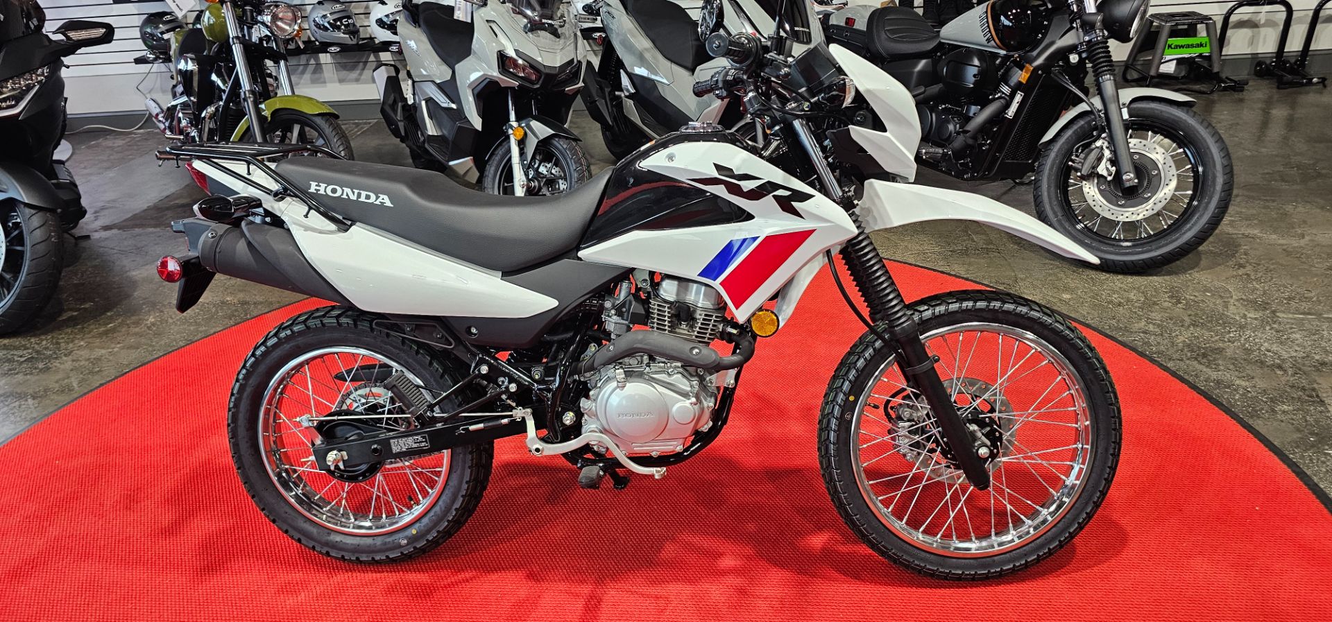 2025 Honda XR150L 1