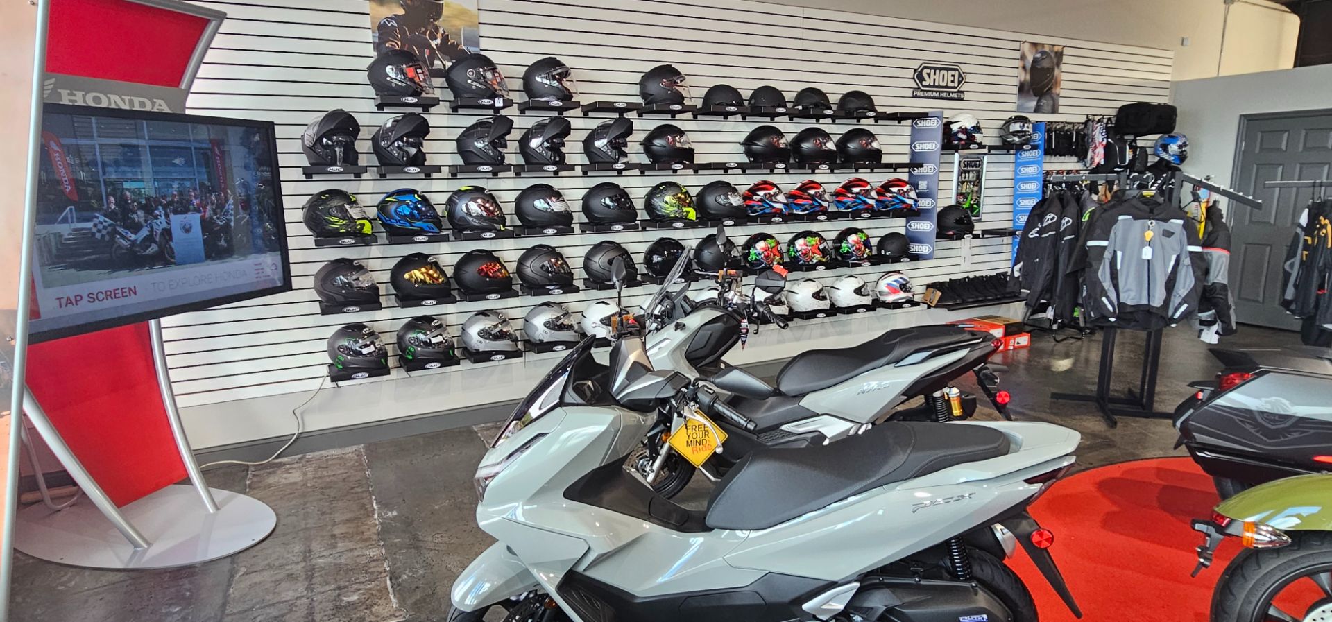 2025 Honda XR150L 5