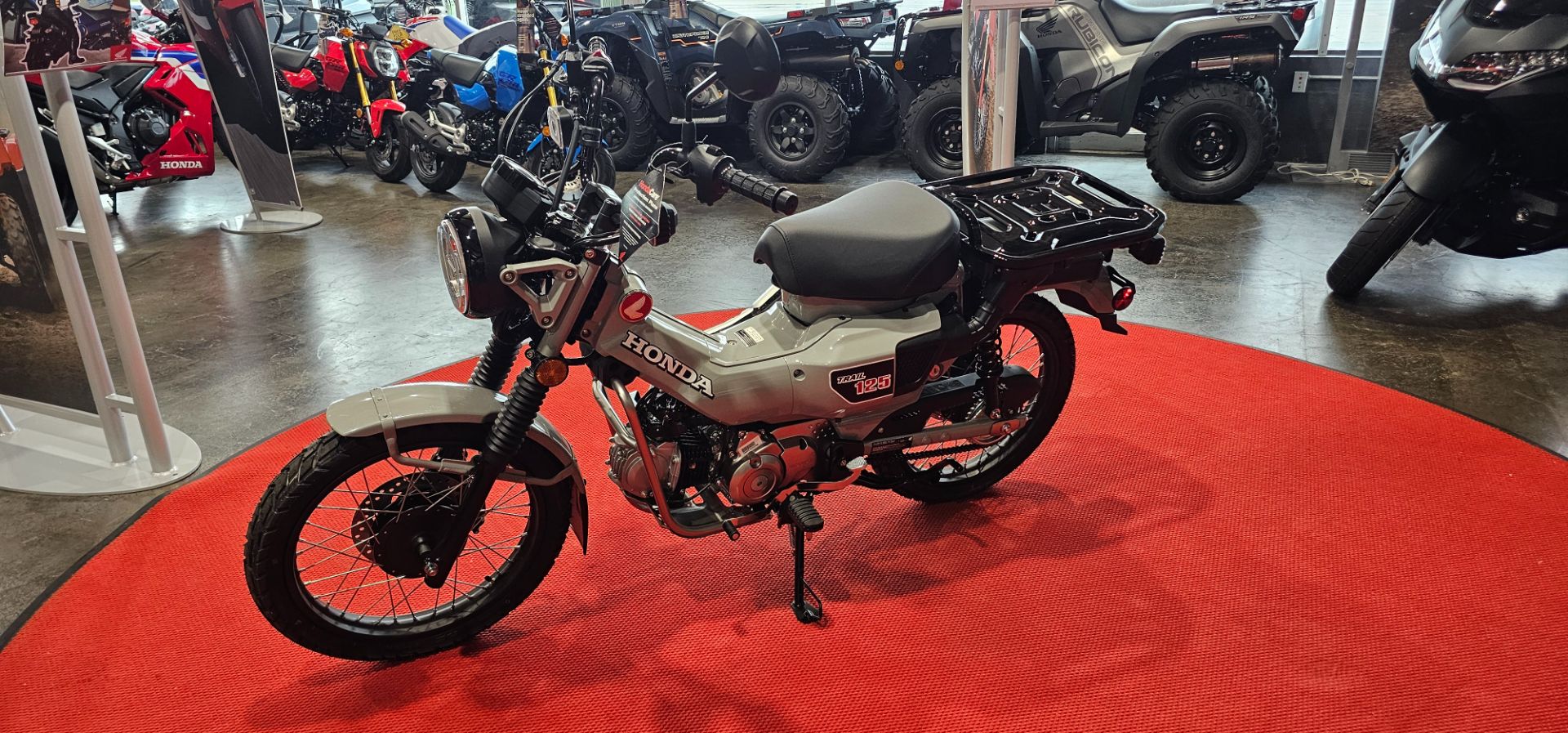 2025 Honda Trail125 3