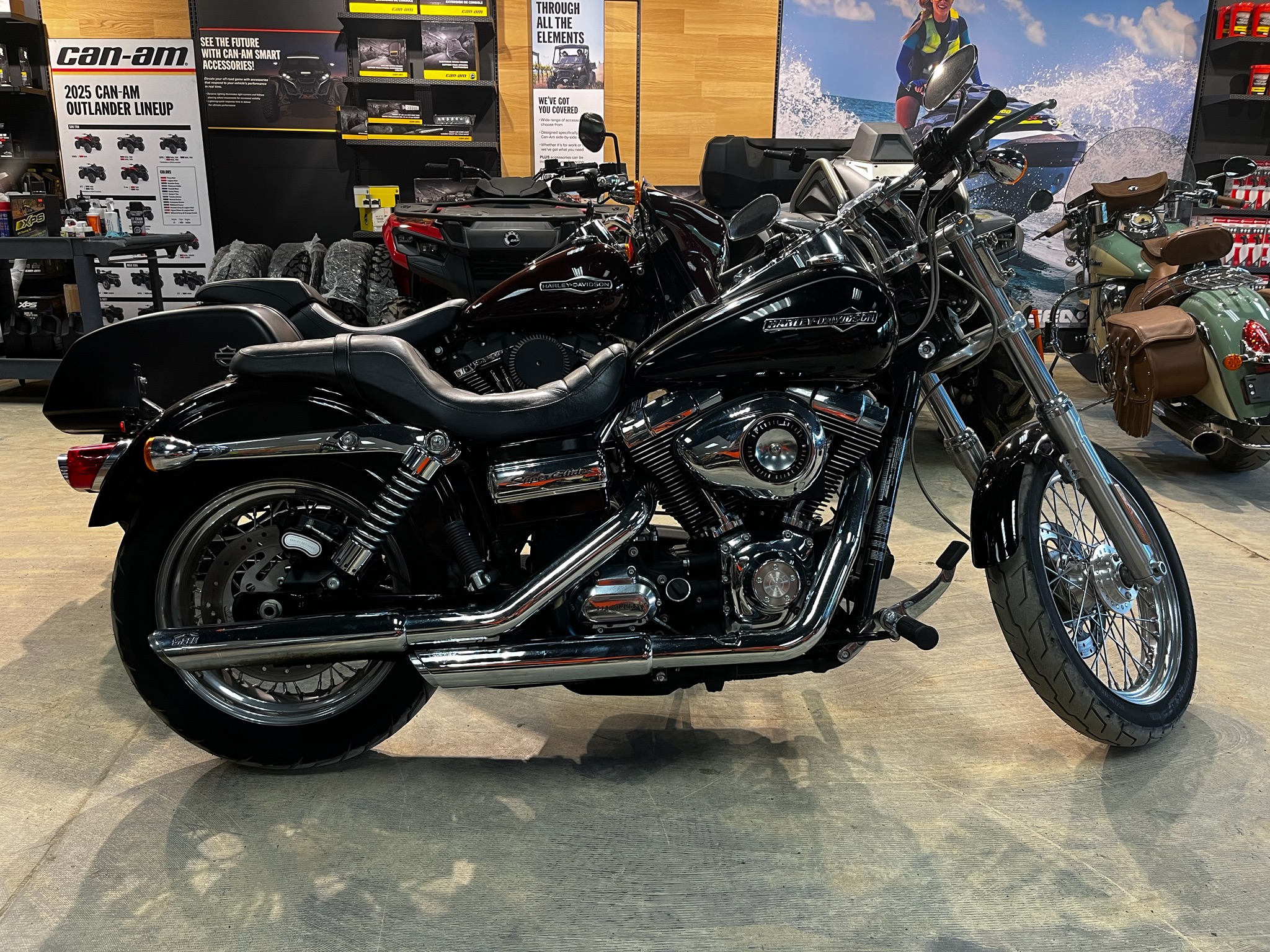 2013 Dyna® Super Glide® Custom