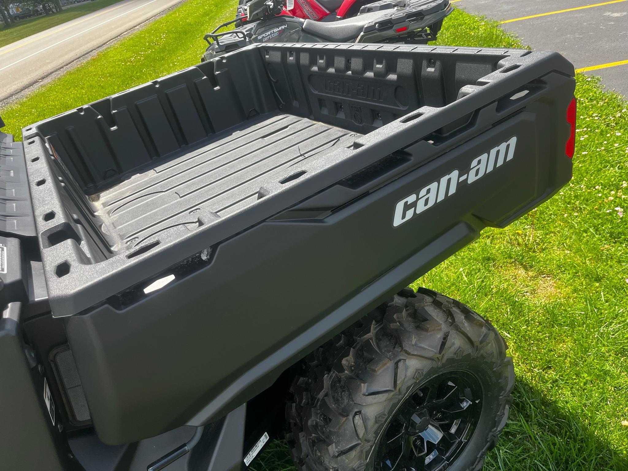 2026 Can-Am™ Defender XT HD9 7