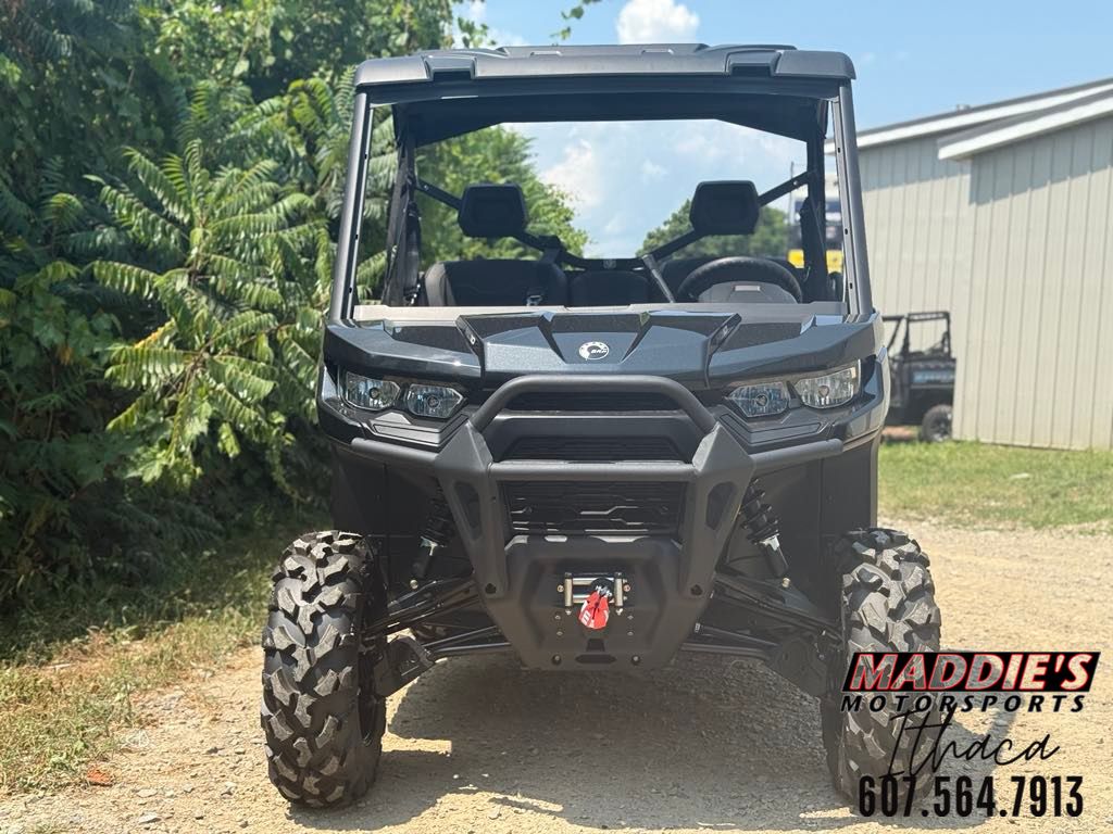 2025 Can-Am™ Defender XT HD10 5