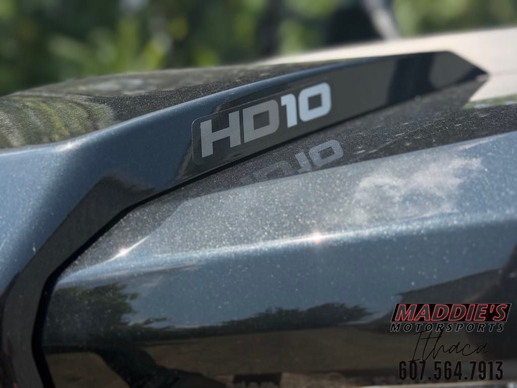 2025 Can-Am™ Defender XT HD10 8