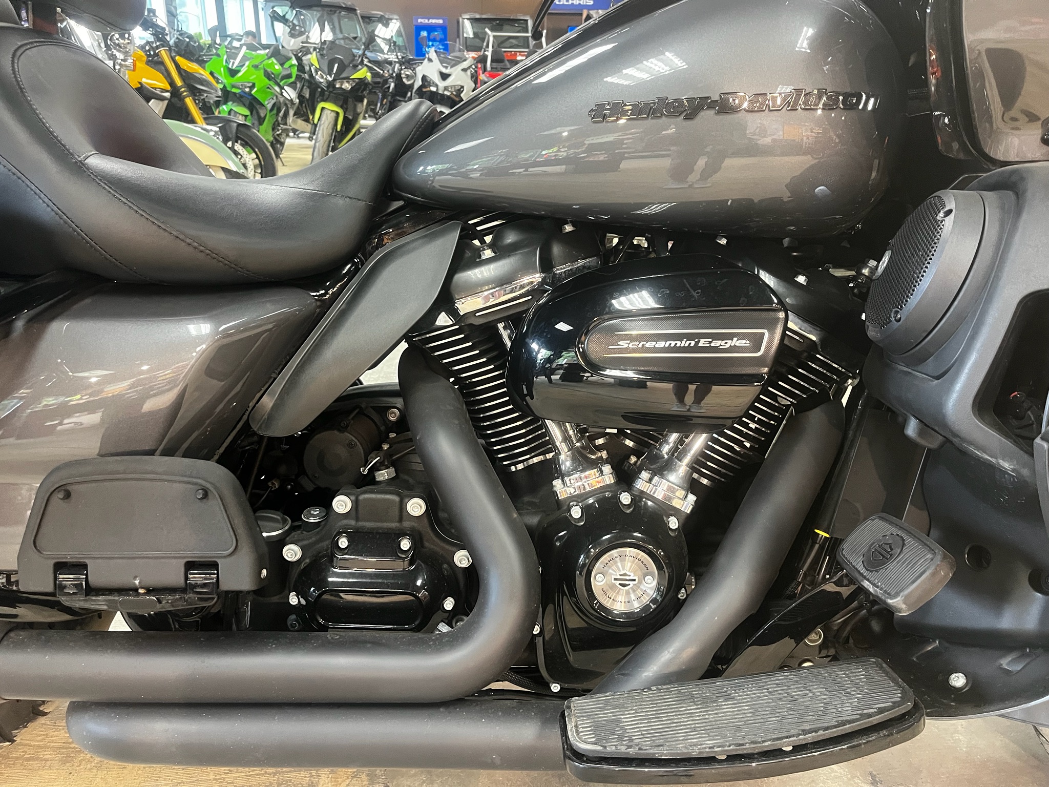 2021 Harley-Davidson Road Glide® Limited 3
