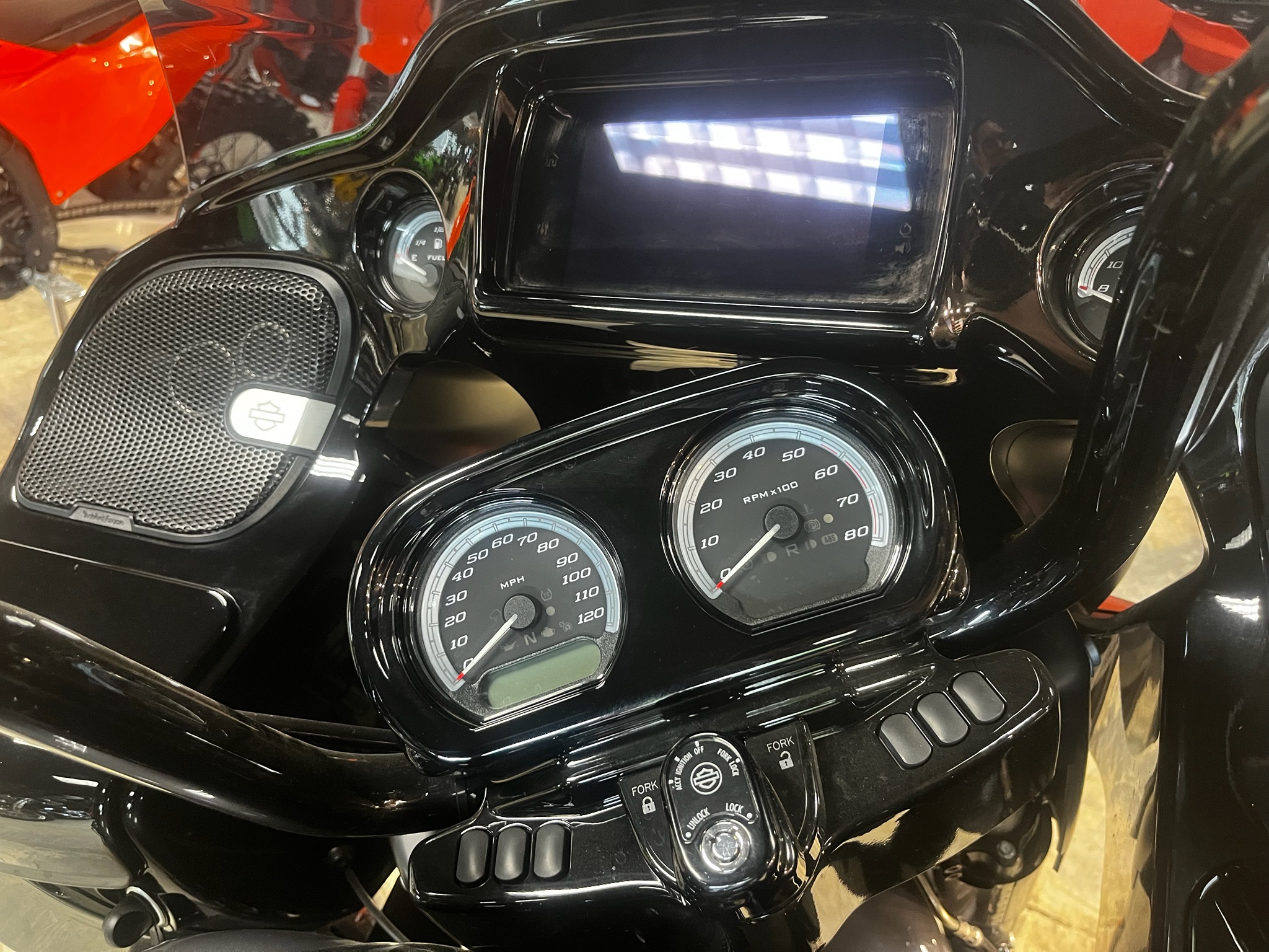 2021 Harley-Davidson Road Glide® Limited 7