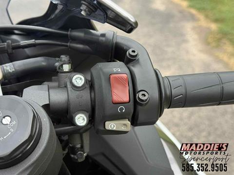 mocanyan生命 2025 Kawasaki Ninja ZX-6R ABS Metallic Matte Dark Gray / Ebony