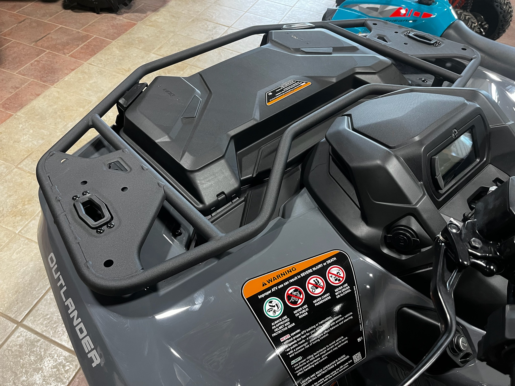 2026 Can-Am™ Outlander 700 6