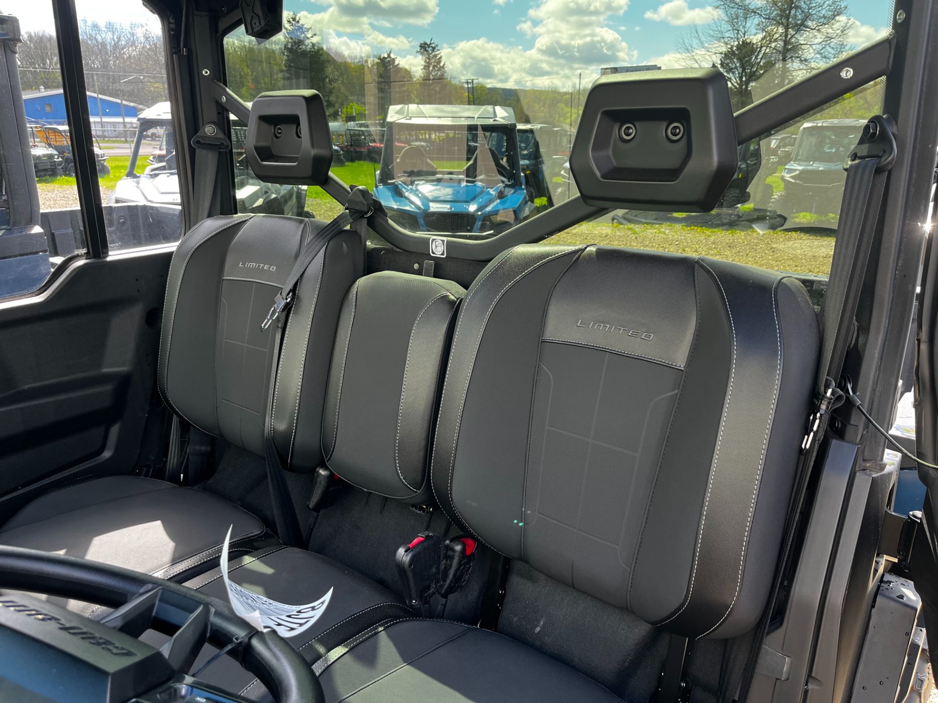 2026 Can-Am™ Defender Limited HD11 6