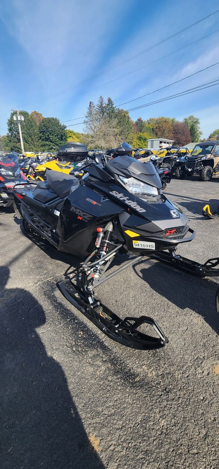 スノーボード Ski-Doo MXZx 600RS Back For 2023 - Snowmobile.com