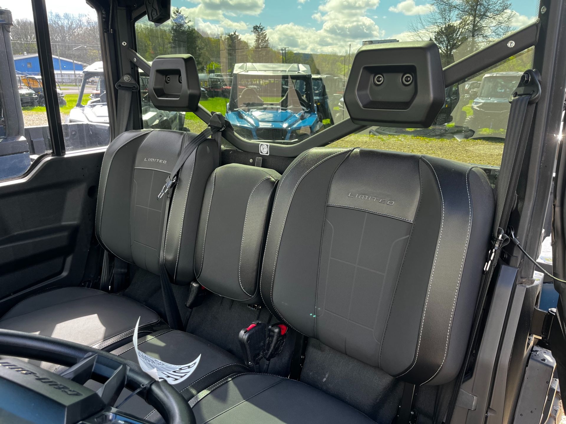 2026 Can-Am™ Defender Limited HD11 6
