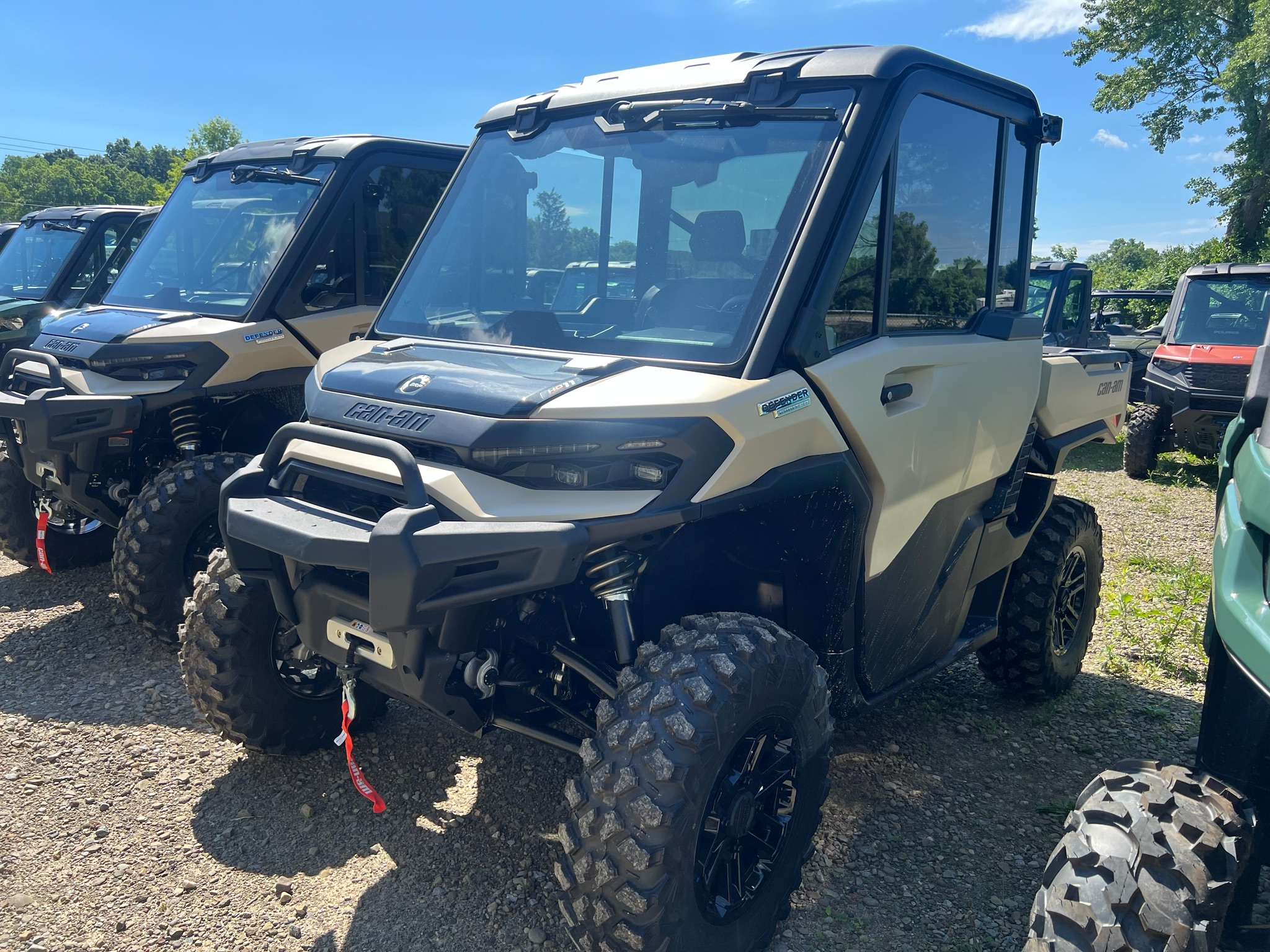2026 Can-Am™ Defender Limited HD11 1