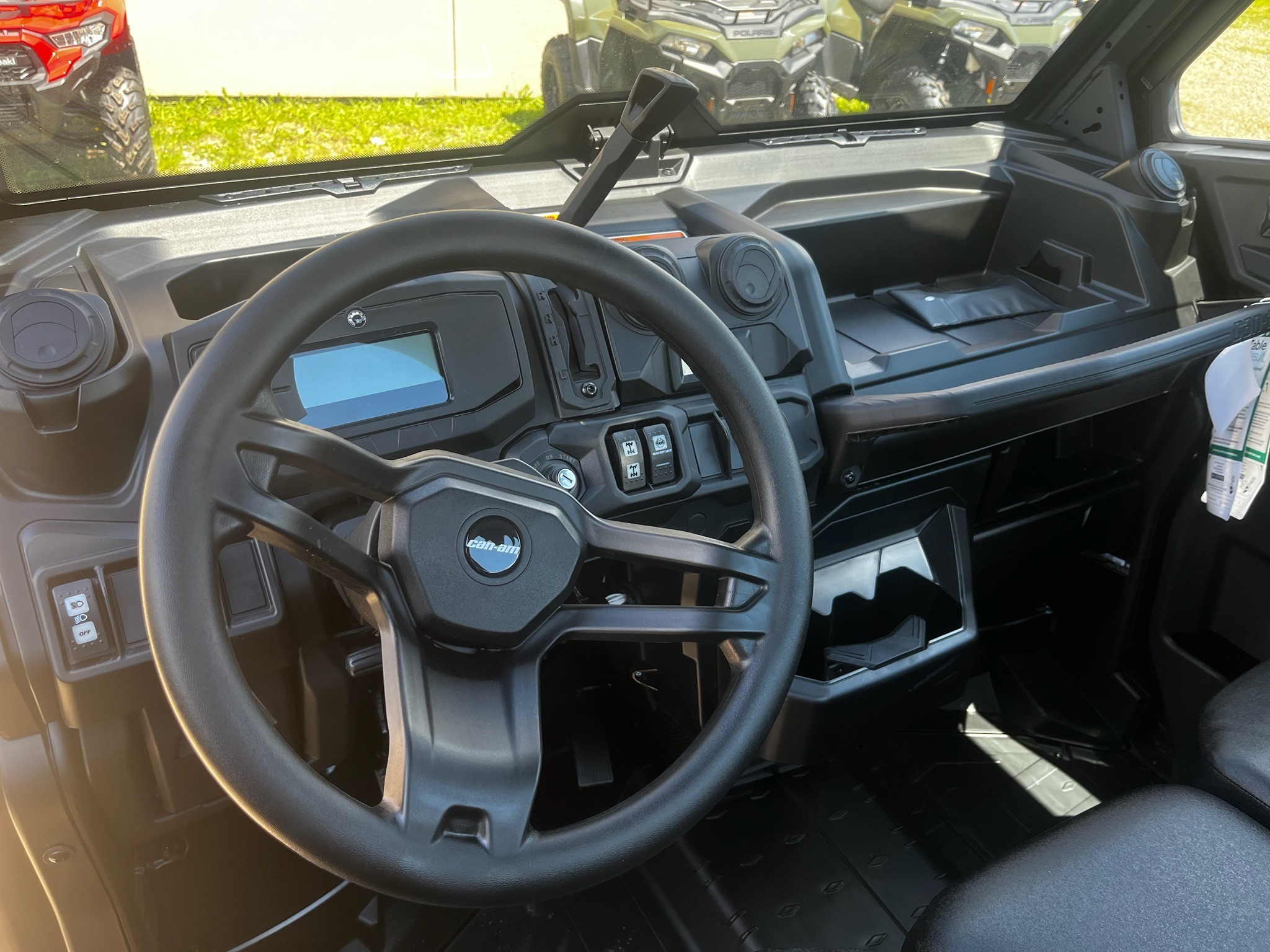 2026 Can-Am™ Defender DPS CAB 3