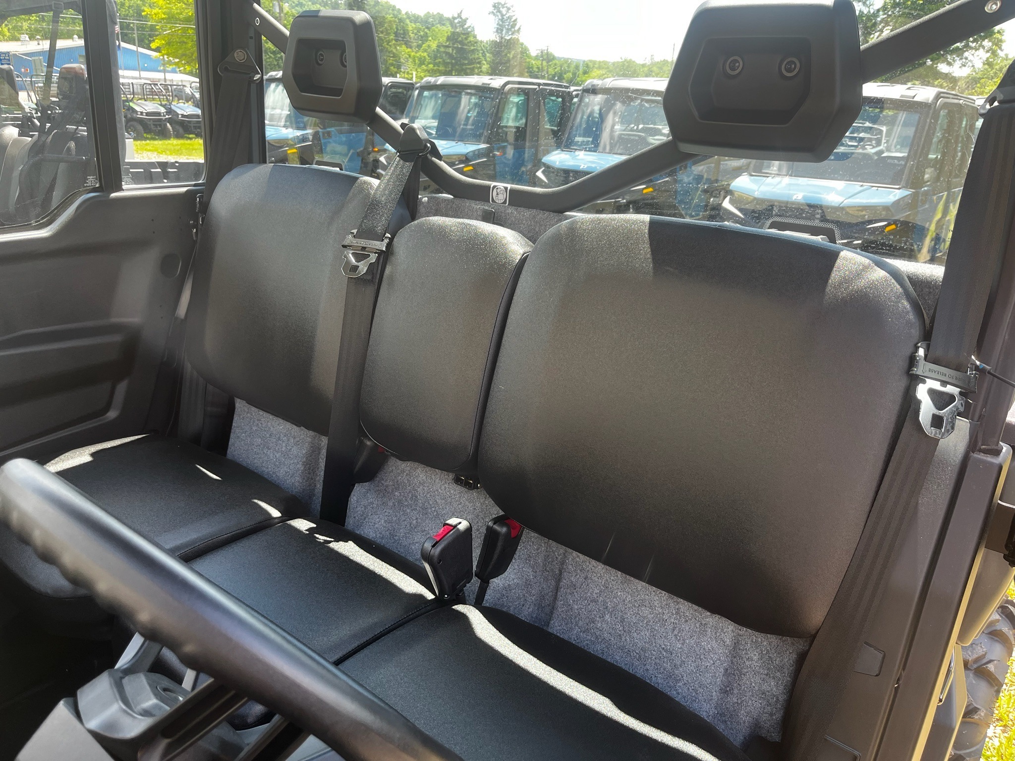 2026 Can-Am™ Defender DPS CAB 4