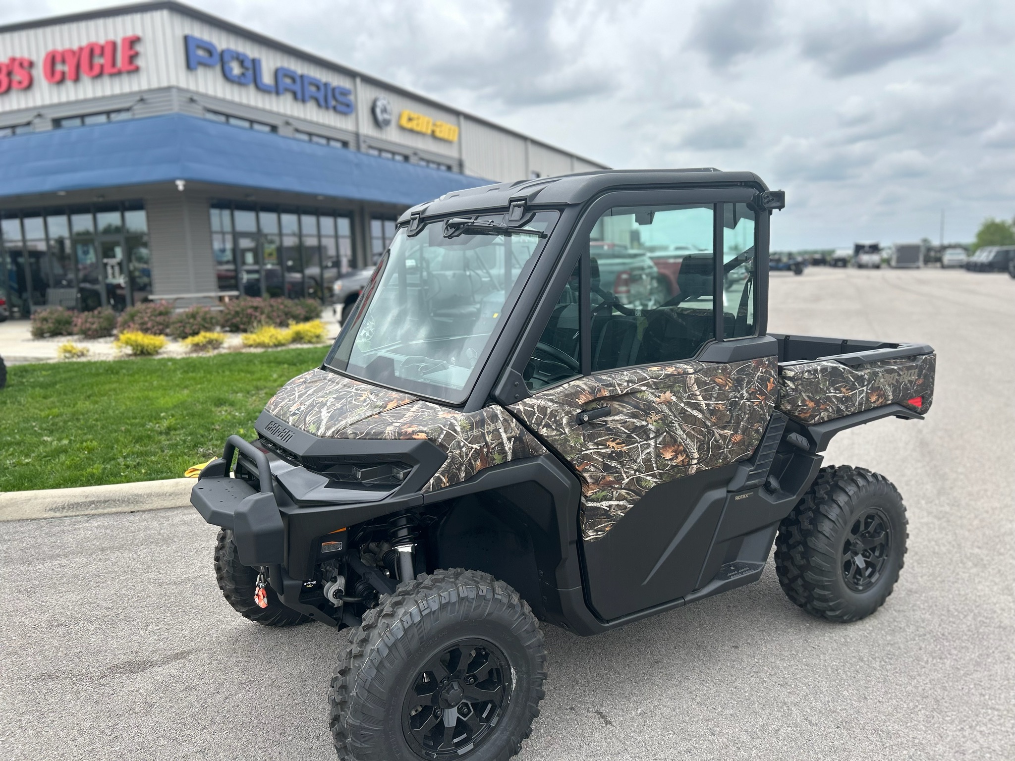 2026 Can-Am Defender XT CAB HD11 with 10.25 in. touchscreen display