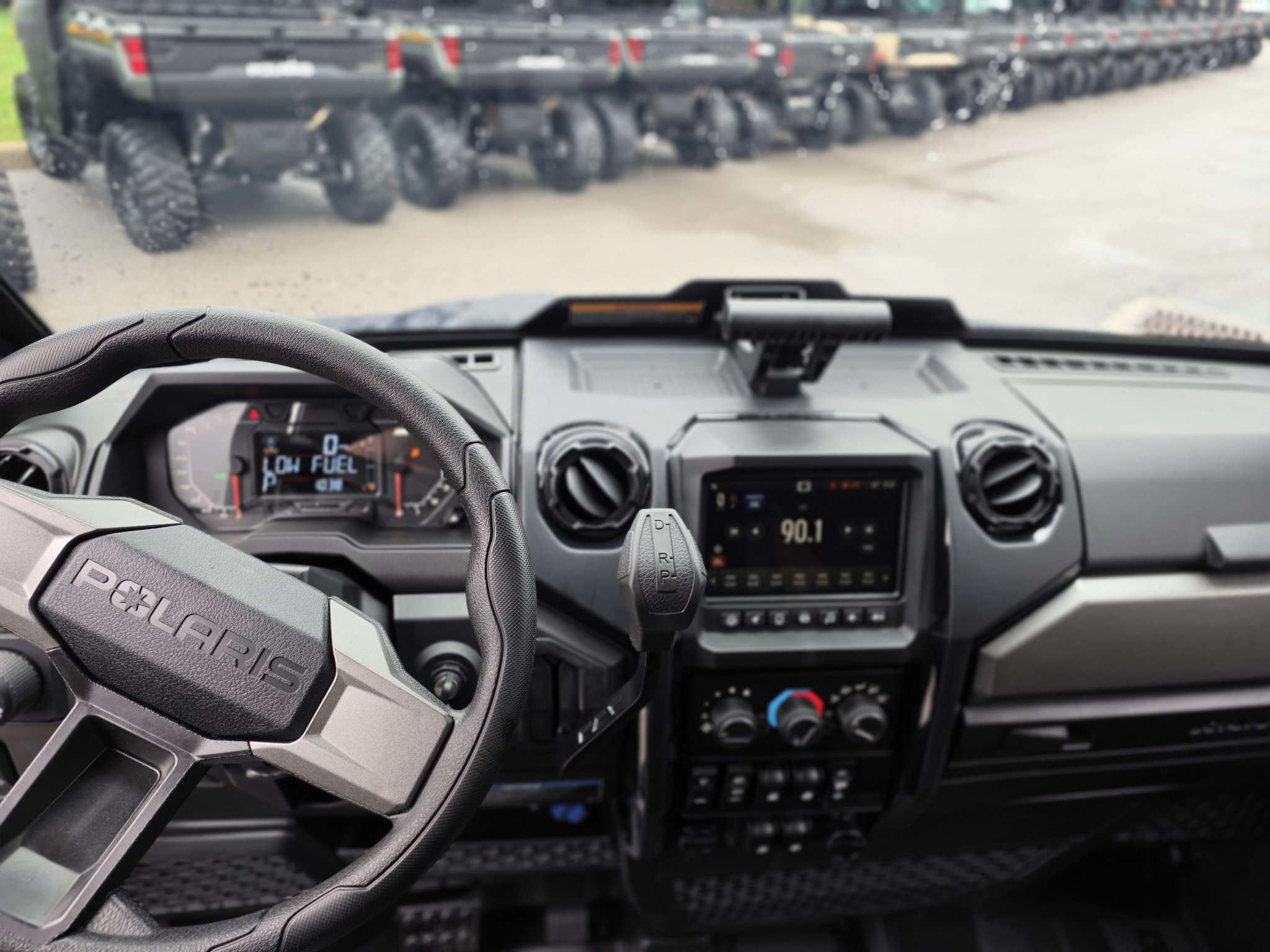 2027 Polaris Ranger Crew XD 1500 NorthStar Ultimate 8