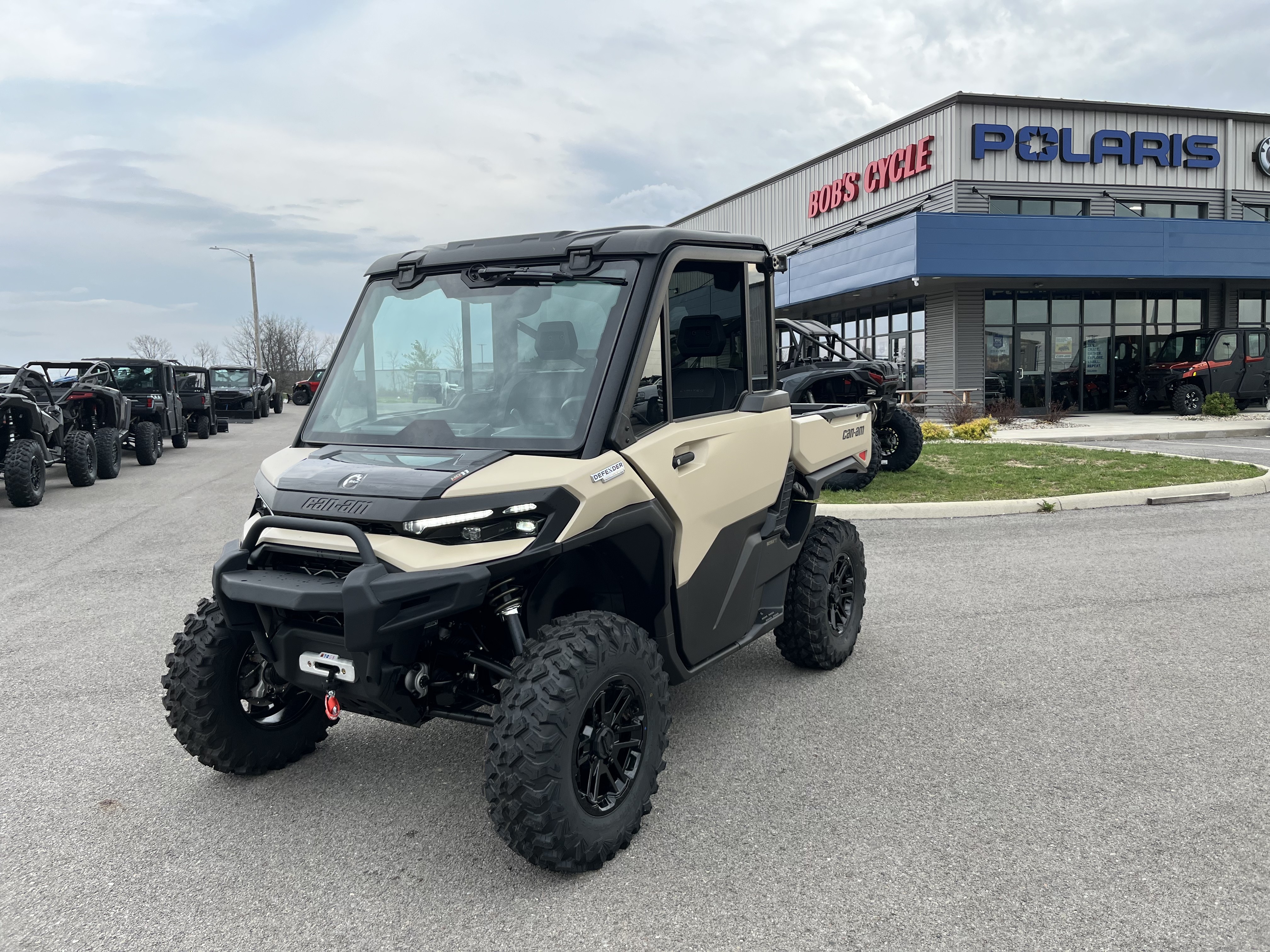2026 Can-Am Defender Limited HD11