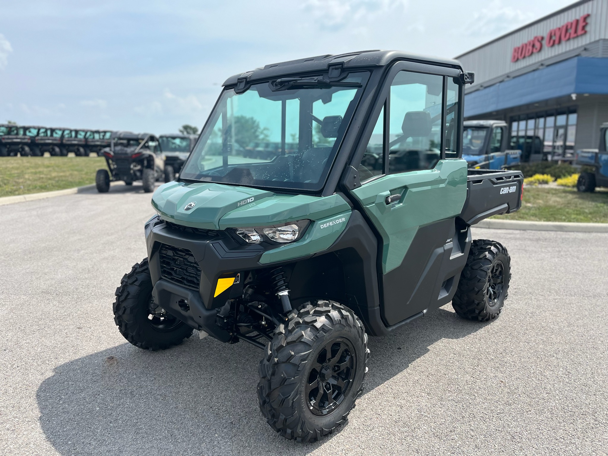 2026 Can-Am™ Defender DPS CAB 1