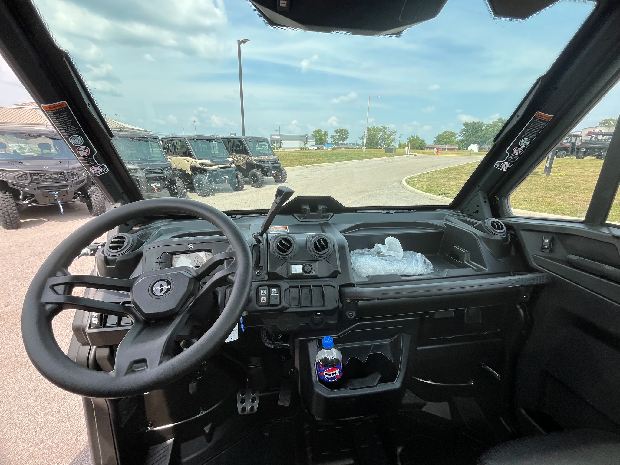 2026 Can-Am™ Defender DPS CAB 7