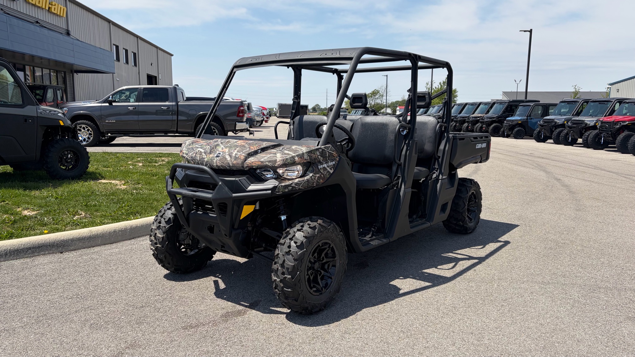2026 Can-Am Defender MAX DPS HD7