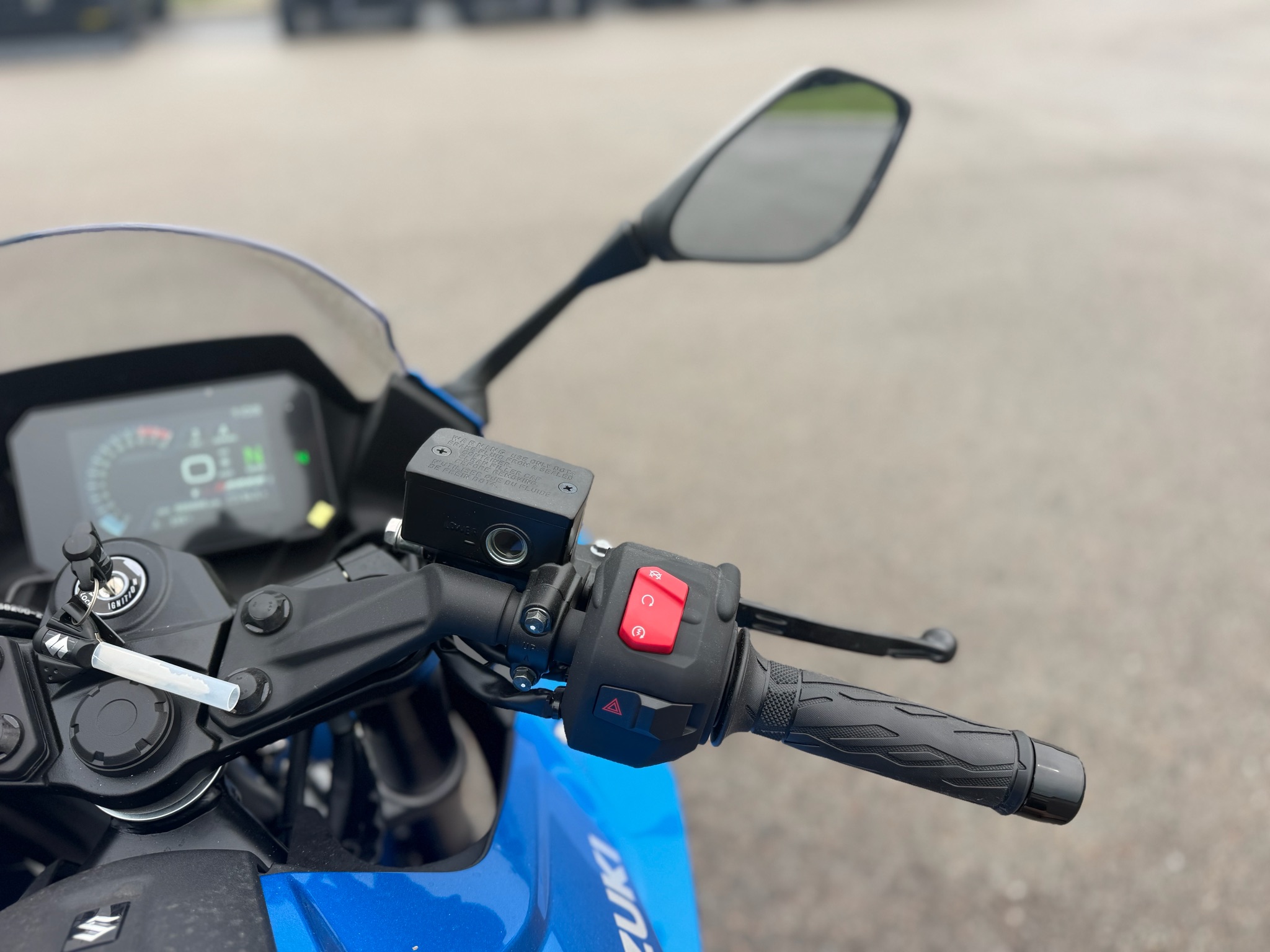 2026 Suzuki GSX-8R 6