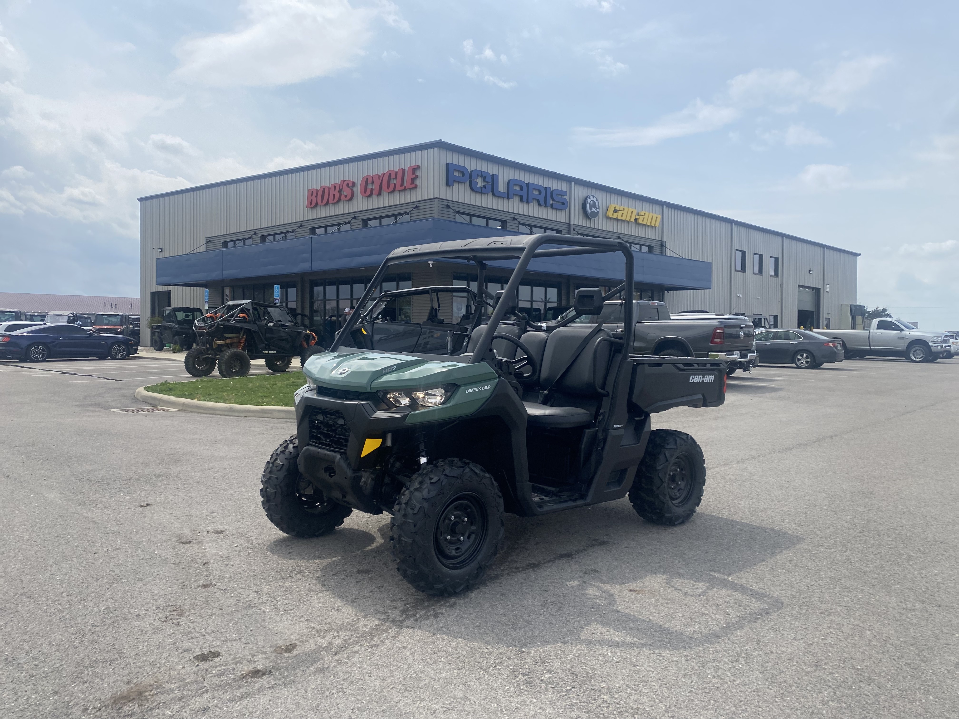 2026 Can-Am Defender HD7