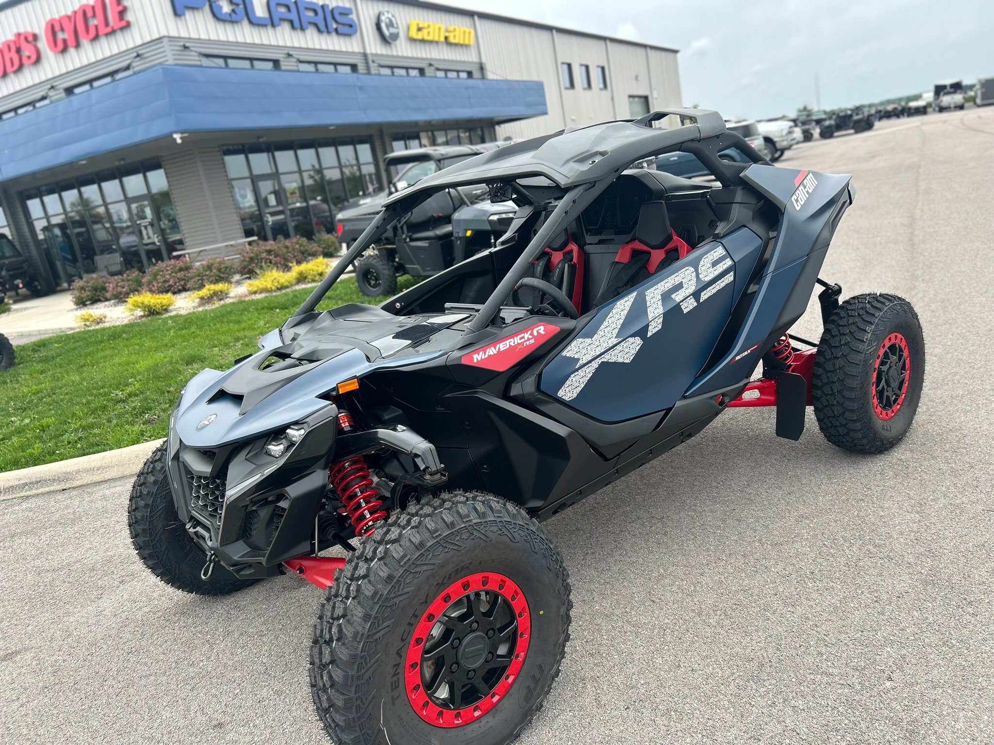 2026 Can-Am Maverick R X RS with Smart-Shox